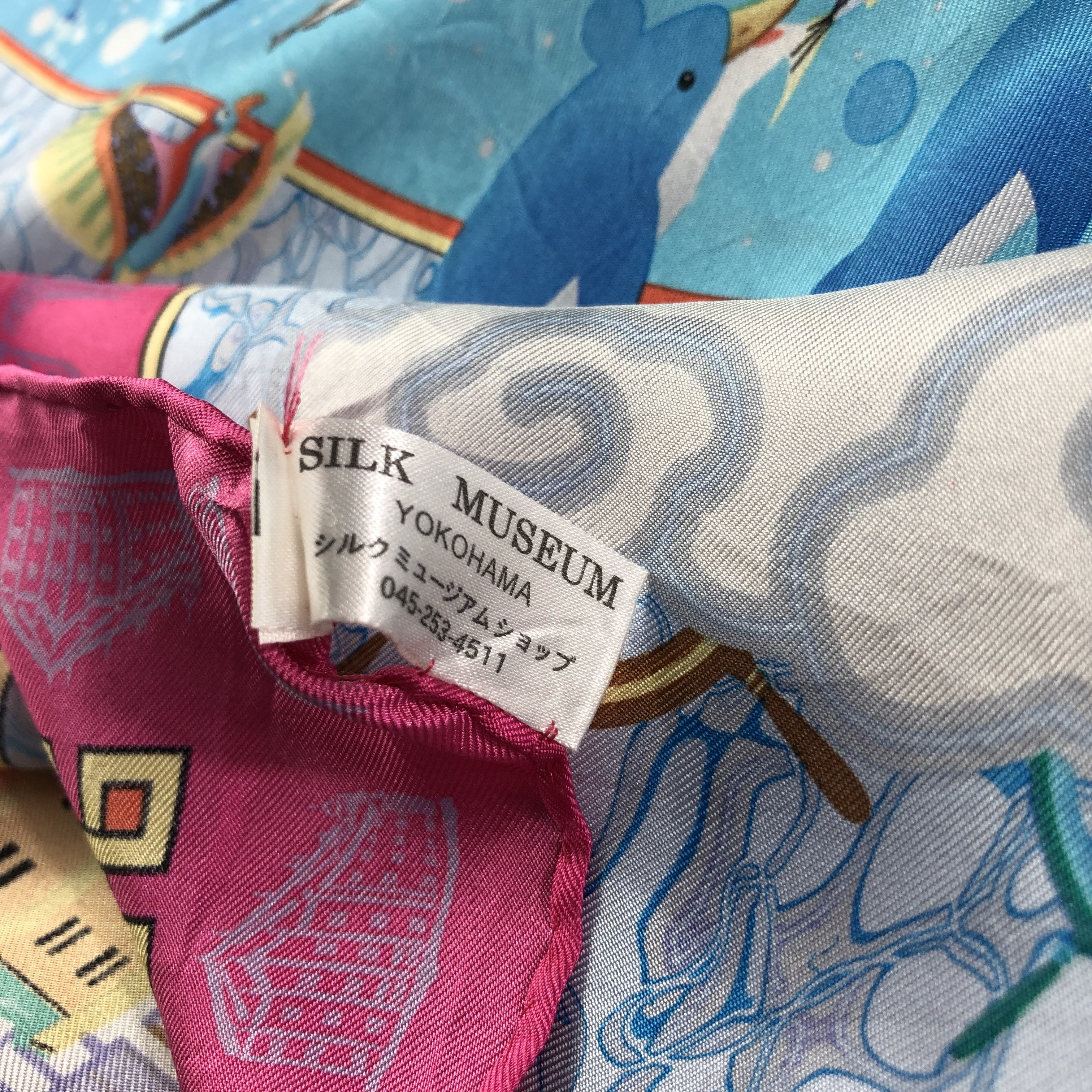 Japanese Brand Yokohama Silk Museum Luxury Silk Scarf M473 Size ONE SIZE - 7 Thumbnail