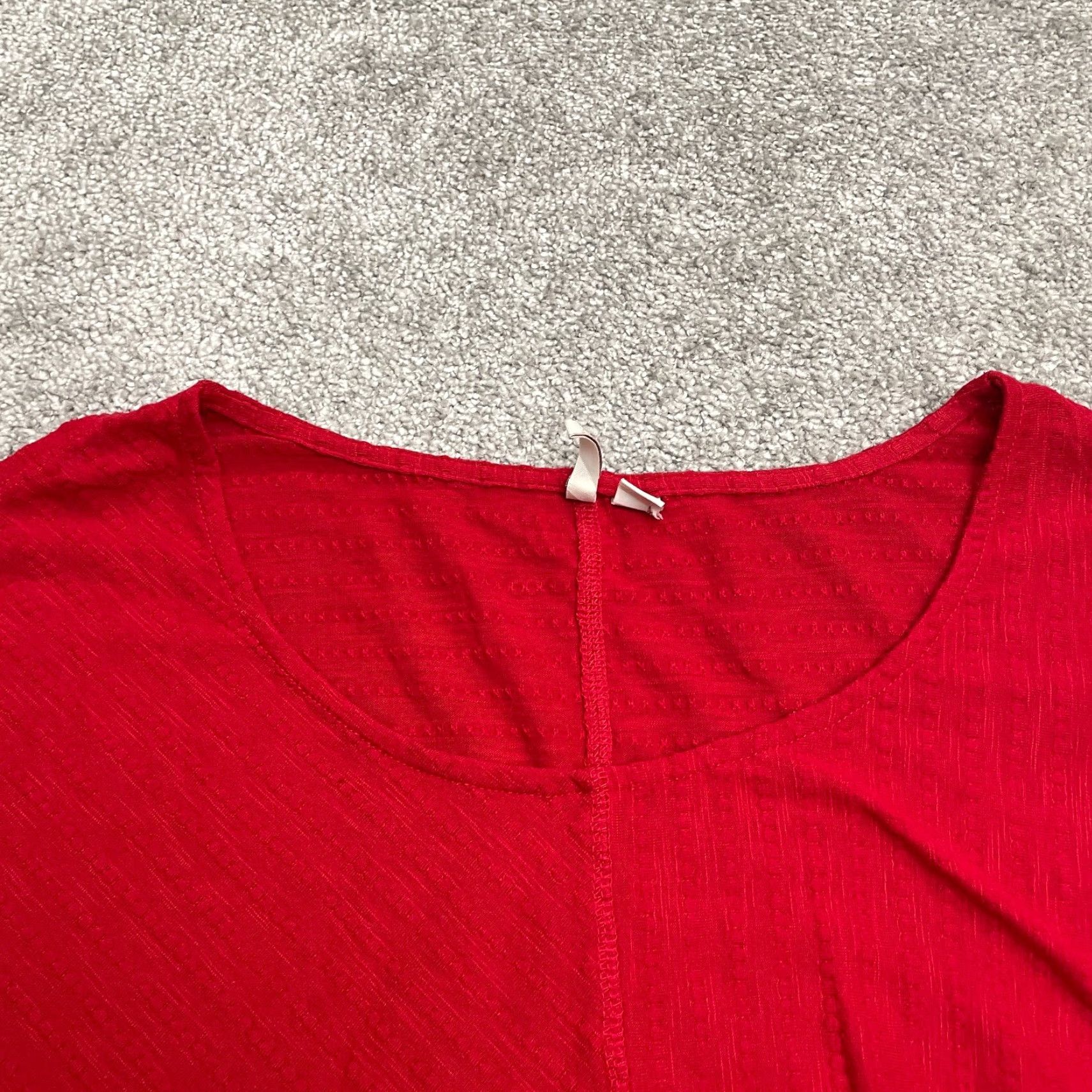 Vintage Cato Blouse Shirt Women L Red Short Sleeve Cold Shoulder Knotted Front Knit Polyester Blend Basic Size L / US 10 / IT 46 - 4 Thumbnail