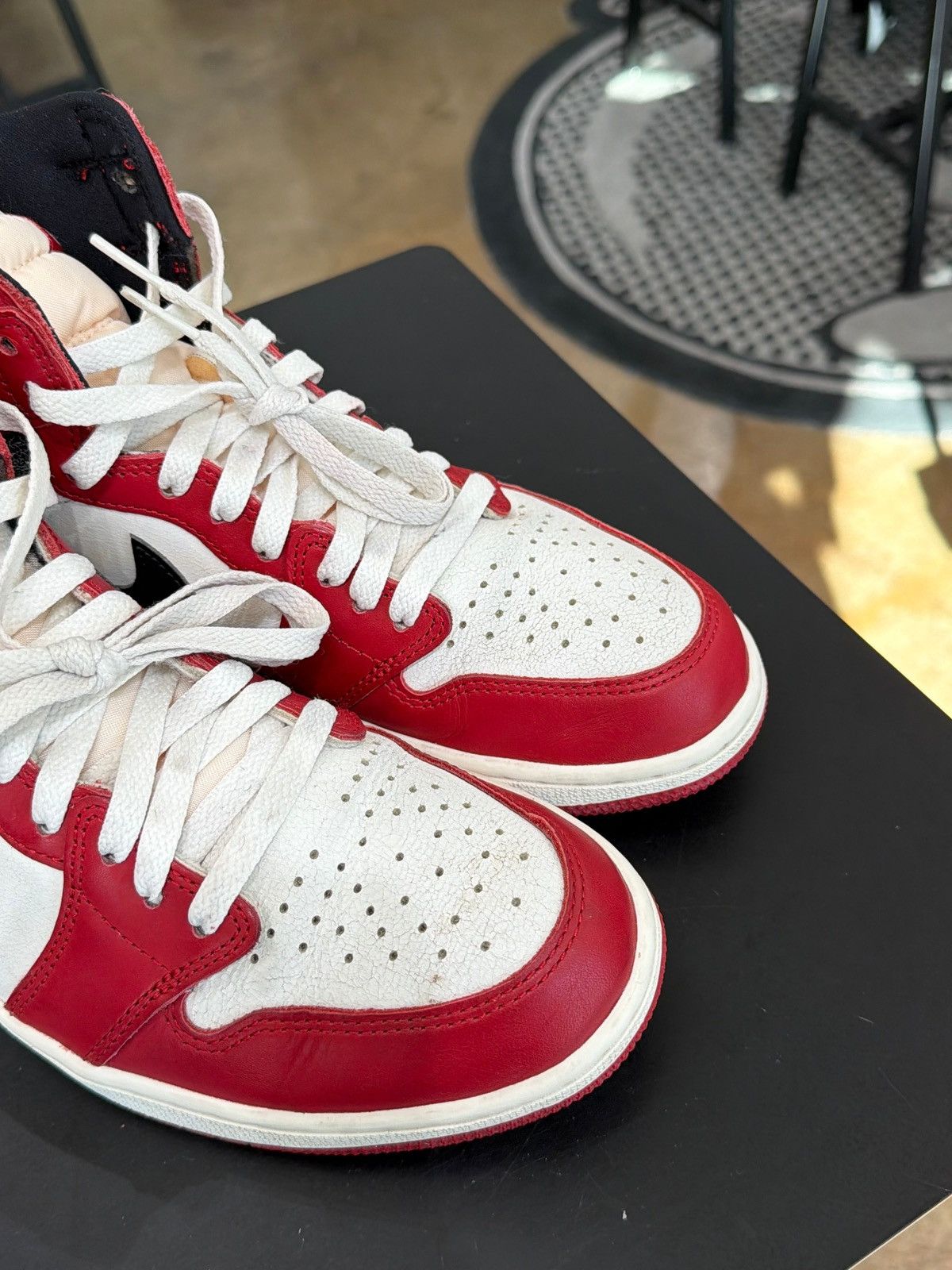 Jordan Brand Air Jordan 1 Chicago Lost & Found Size 9 (2022) Size US 9 / EU 42 - 8 Thumbnail