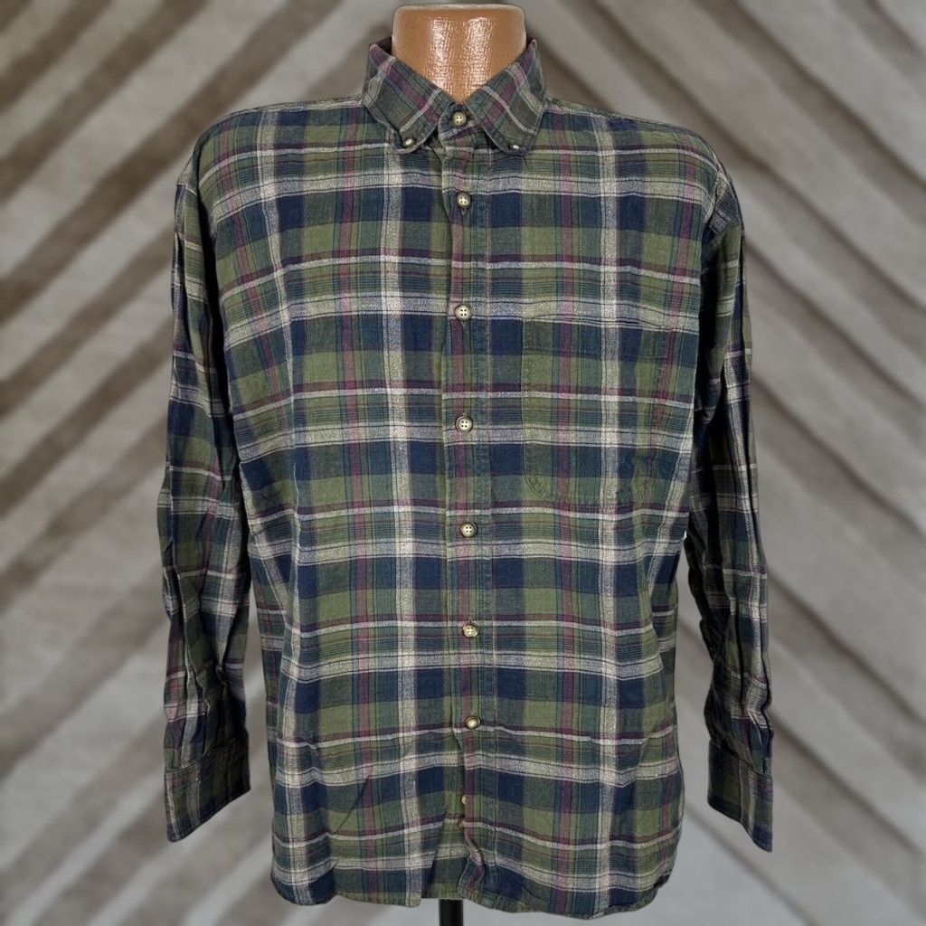 Equipment VINTAGE Basic Equipment Shirt Men Medium 90s Plaid Button-Up Cotton Green Casual 90s Vintage, Outdoor, Preppy Mens Shirt Size US M / EU 48-50 / 2 - 1 Thumbnail