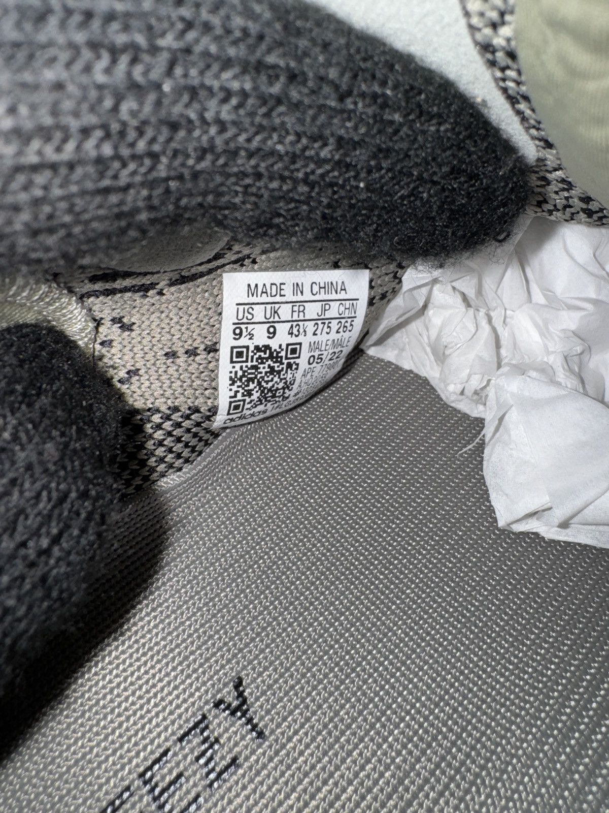 Adidas × Yeezy ADIDAS YEEZY BOOST 350 V2 GRANITE Size US 9.5 / EU 42-43 - 7 Thumbnail