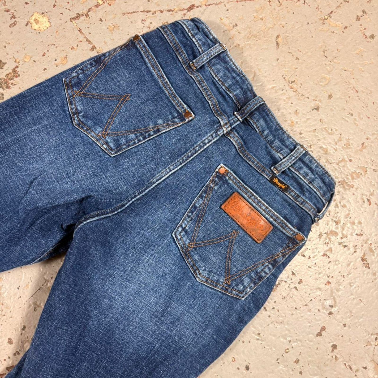 Wrangler Insane wrangler flare boot cut Jeans Size 30" / US 8 / IT 44 - 6 Thumbnail