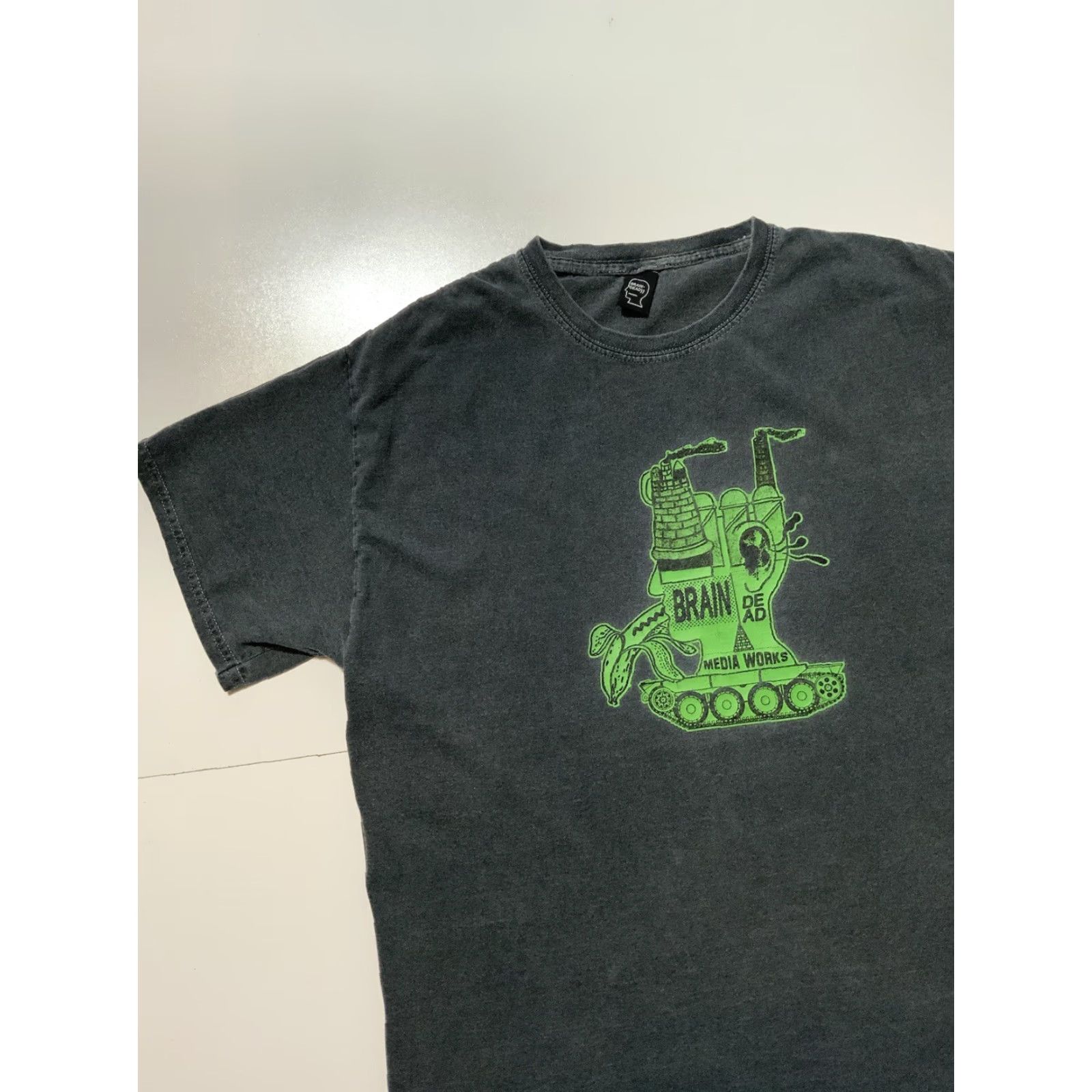 Brain Dead VINTAGE Brain Dead Media Works Psycho Underground Spiritual Climax S/S Crew T-Shirt Sz.M Mens Gray Medium Crew Neck Shirt Size US M / EU 48-50 / 2 - 4 Thumbnail