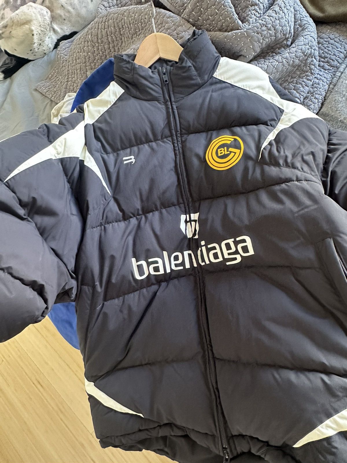 Balenciaga balenciaga oversized puffer coat size 46 Size US S / EU 44-46 / 1 - 3 Thumbnail
