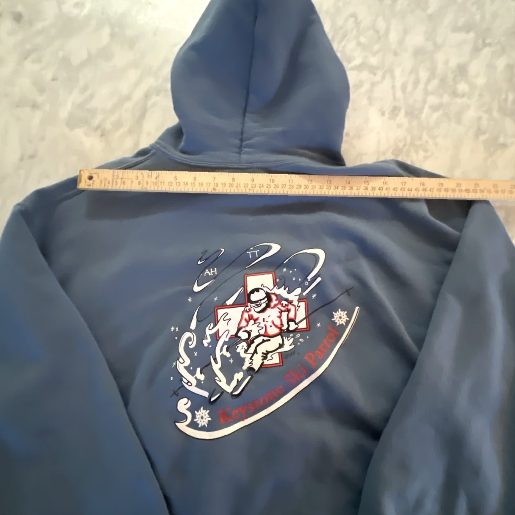 Gildan Keystone Ski Patrol Hoodie Sweatshirt Men’s Large Blue Pocket Graphics Dbl Side Size US L / EU 52-54 / 3 - 7 Thumbnail