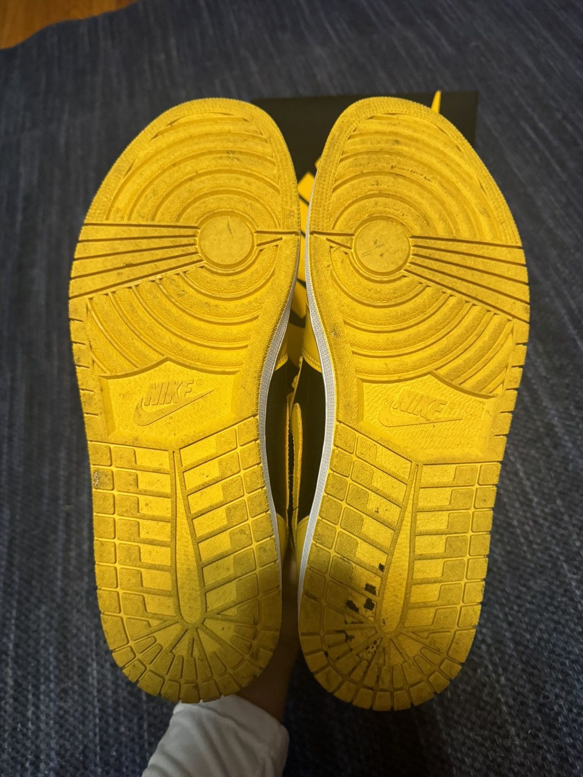 Jordan Brand × Nike Jordan 1 Retro High Pollen Size US 14 / EU 47 - 4 Thumbnail