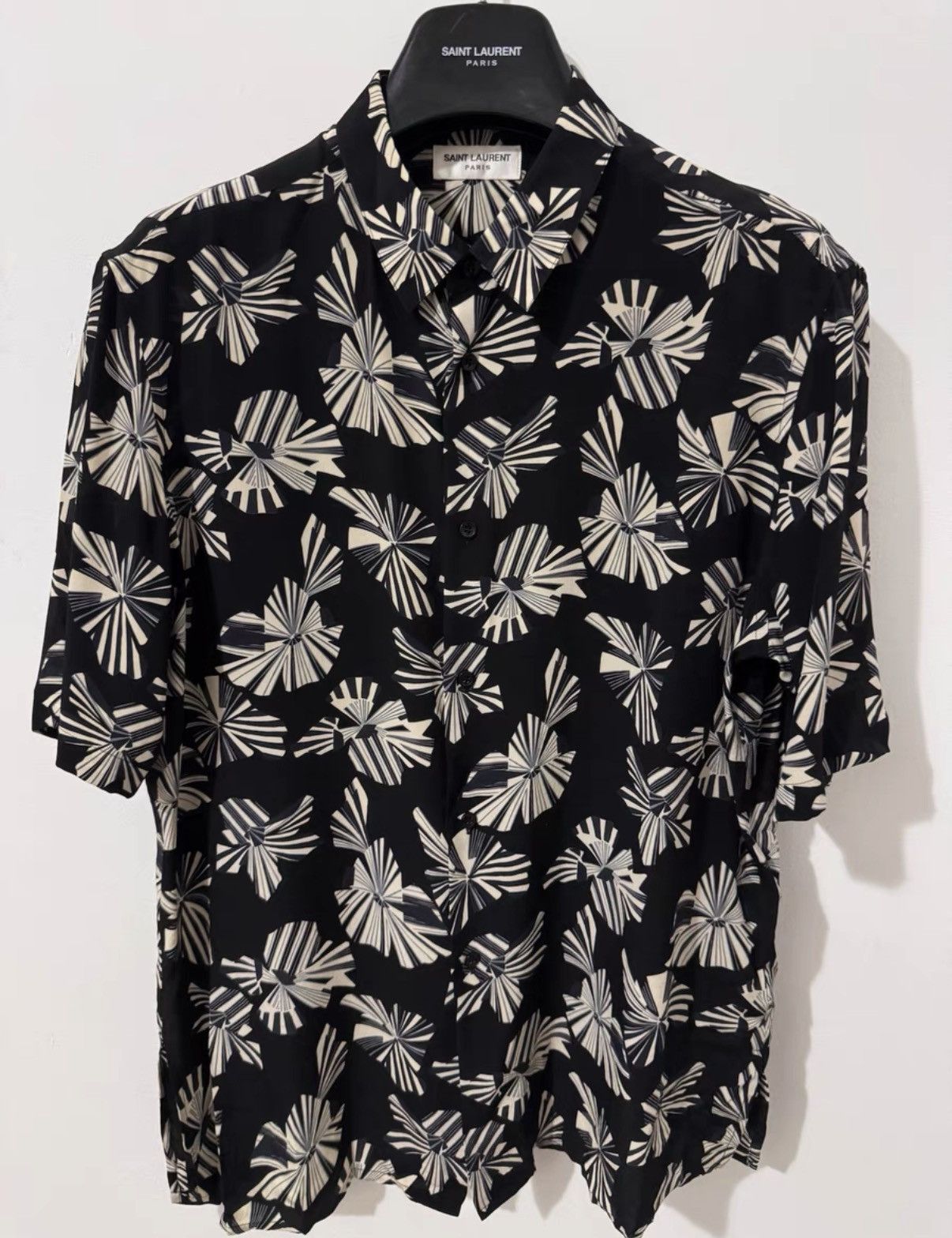 Saint Laurent Paris Saint Laurent Silk All-Over Origami Geometric Floral Shirt Size US L / EU 52-54 / 3 - 1 Thumbnail