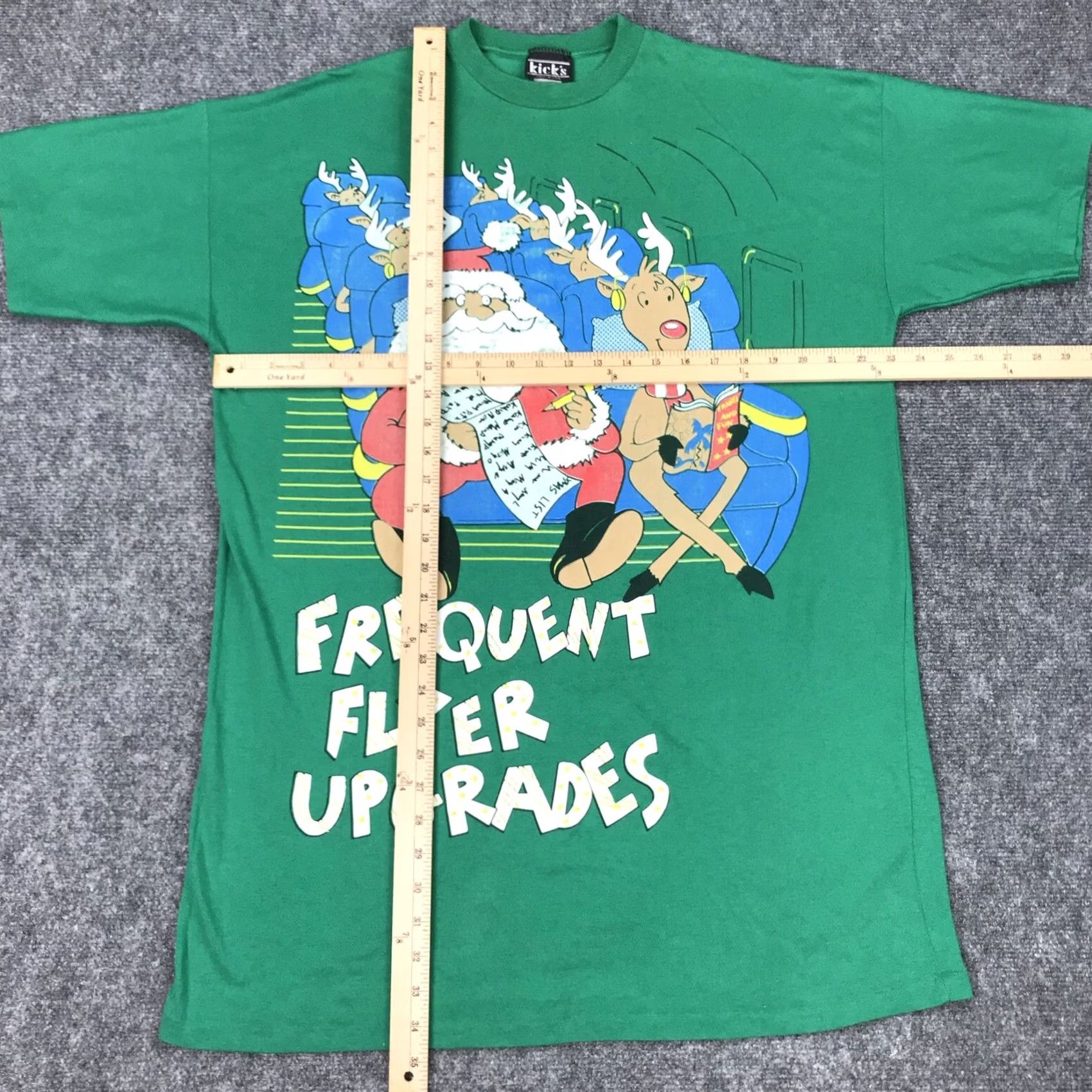 Vintage VINTAGE Kick’s Christmas Shirt One Size Mens Green Santa Reindeer Front Graphic 90s Front Graphic Christmas Holiday Tee Size US M / EU 48-50 / 2 - 5 Thumbnail