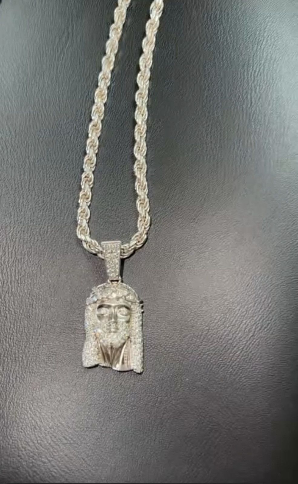 Other VS1 Lab Tested Diamond Jesus Pendent Size ONE SIZE - 3 Thumbnail