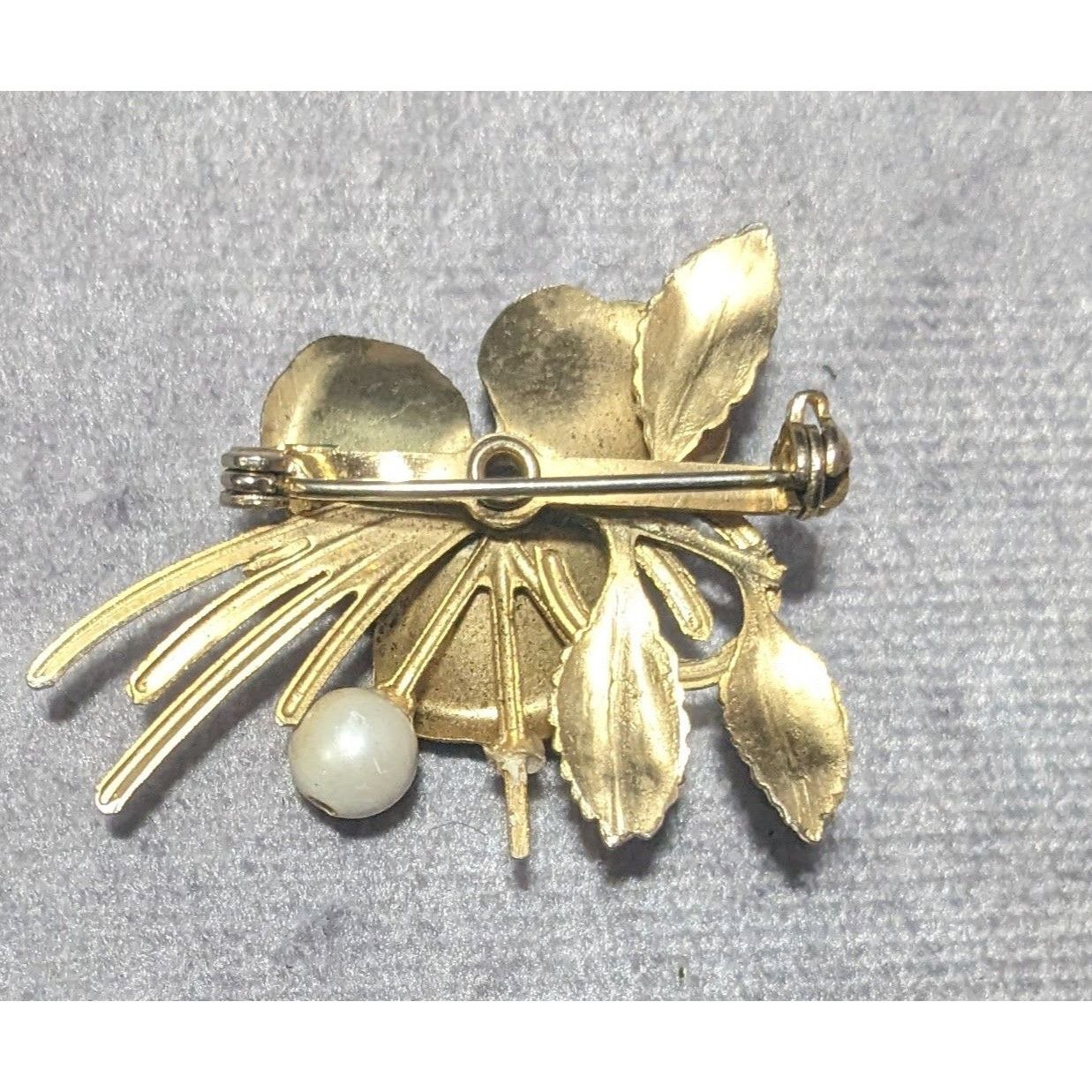 Other Vintage Cream And Gold Tone Whimsical Fantasy Floral Brooch Size ONE SIZE - 6 Thumbnail