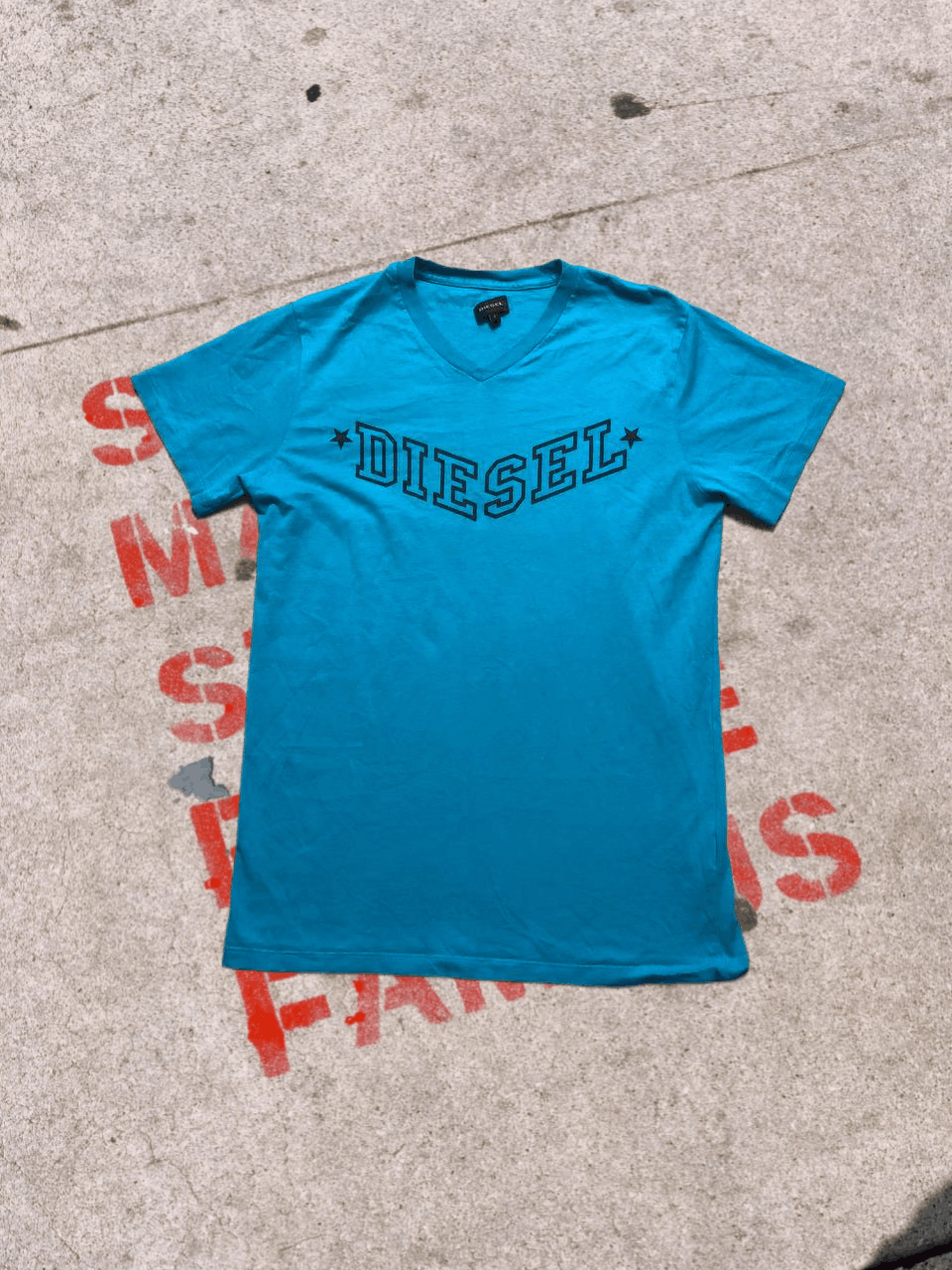 Diesel Y2K Diesel Spellout Script Logo Vintage T Shirt Rare Size US L / EU 52-54 / 3 - 1 Thumbnail