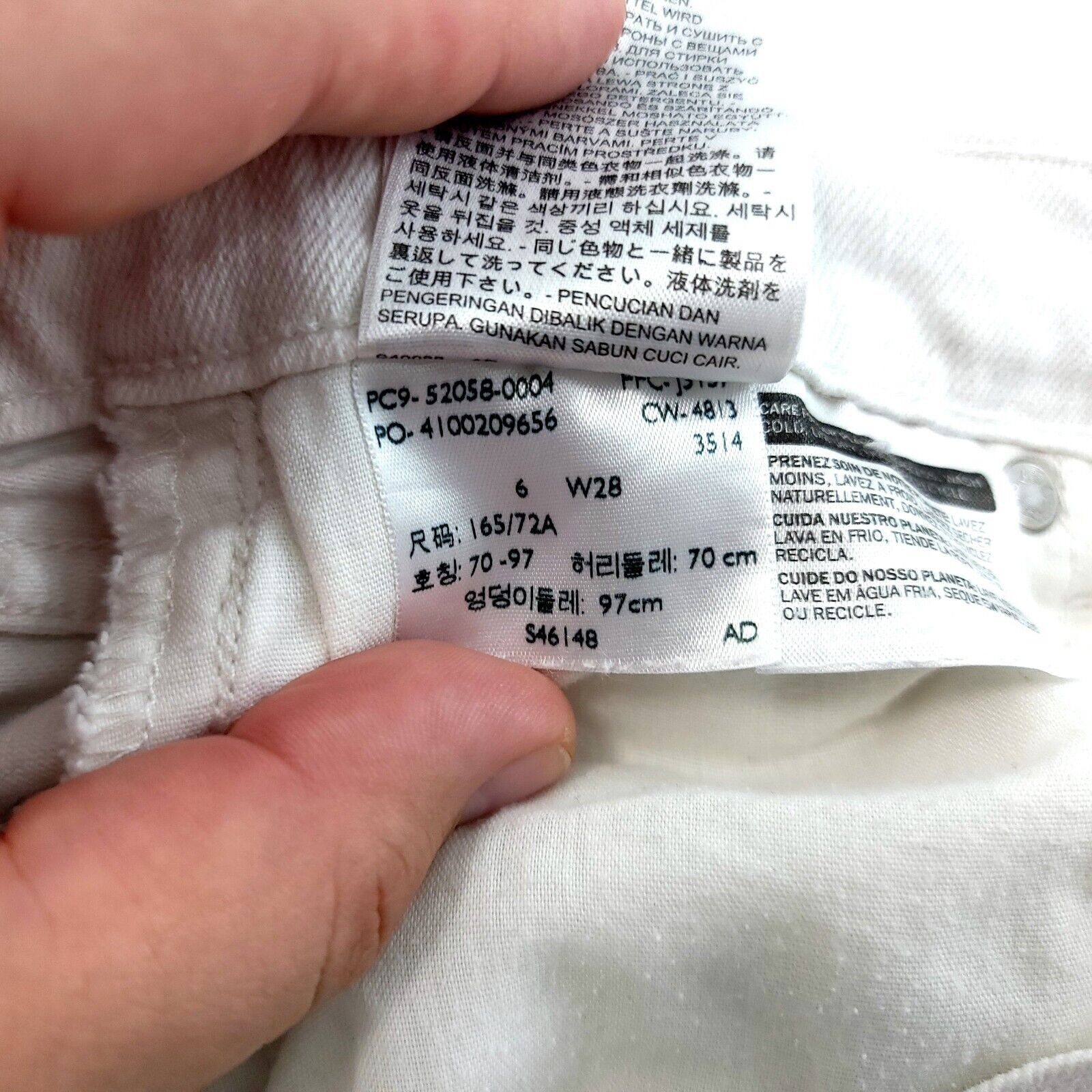 Levi's Levi's White Denim Capri Mid Rise Size 6 Jeans 29/18 Size 28" / US 6 / IT 42 - 6 Thumbnail