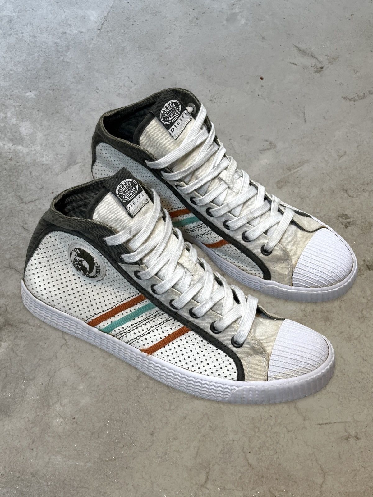 Diesel (SS11) YUK HI TOP Size US 10.5 / EU 43-44 - 3 Thumbnail