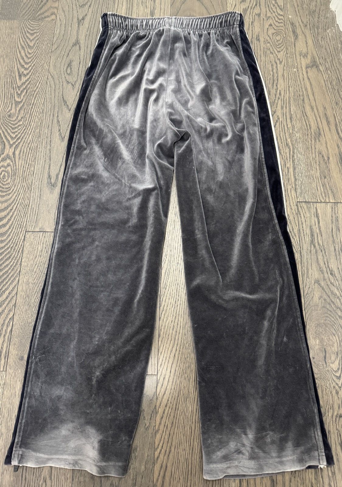 Roots Roots Vintage 2003 Velour Pants 30th Anniversary Size Medium Size US 30 / EU 46 - 5 Thumbnail