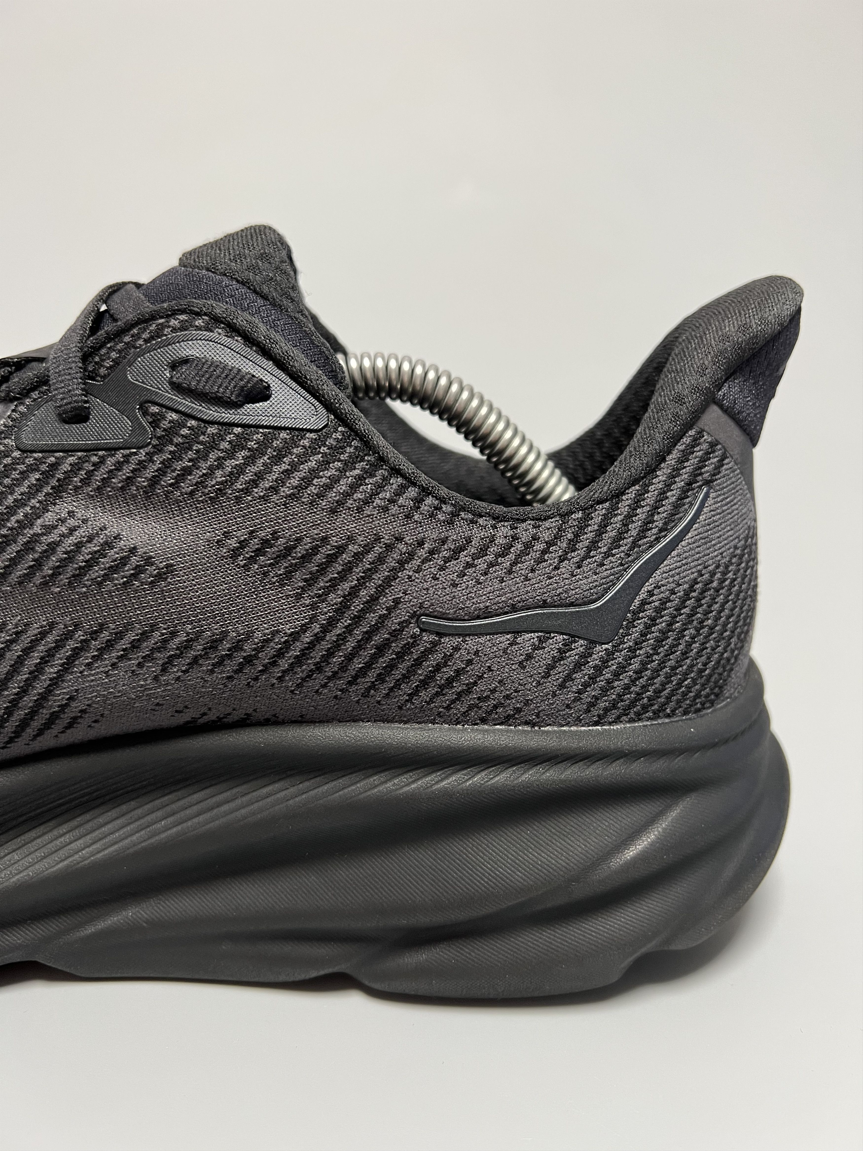 Hoka 9 EE Hoka One One Clifton 9 Wide Running Shoes Walking Gym Size US 9 / EU 42 - 11 Thumbnail