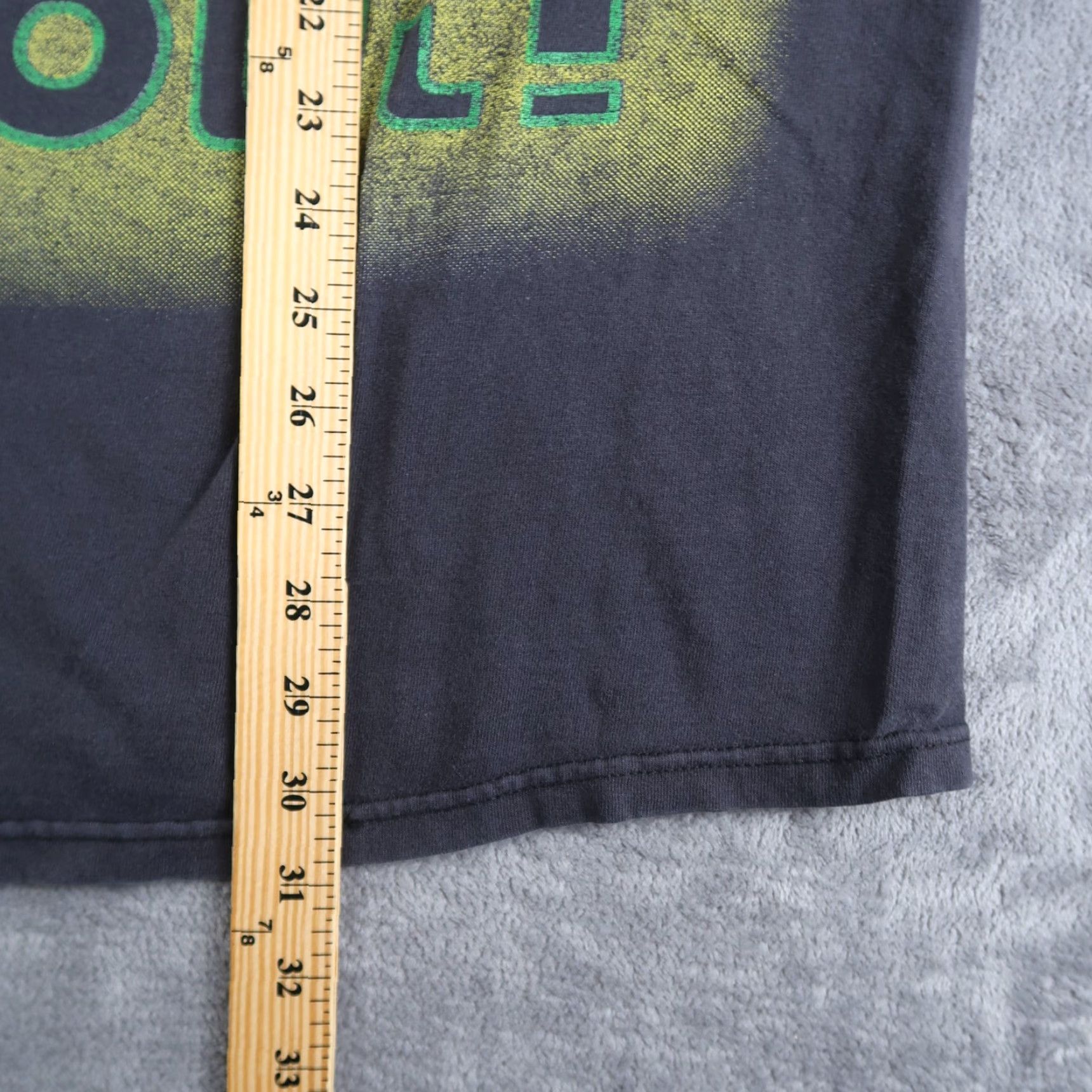 Vintage VTG 90s Looney Tunes Taz UFO Space XL AOP Shirt Mens Black Cotton 1996 USA Made Baseball Short Sleeve Crew Neck T-Shirt Graphics Size US XL / EU 56 / 4 - 7 Thumbnail