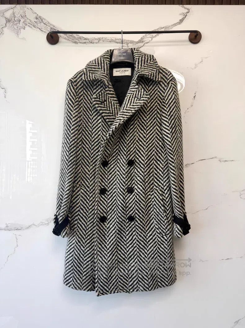 Saint Laurent Paris Saint Laurent Paris Black and White Herringbone Woolen Coa Size US S / EU 44-46 / 1 - 1 Thumbnail