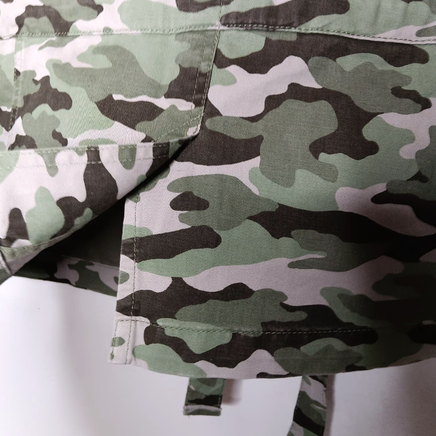 Banana Republic Banana Republic Women's XS Camouflage Utility Jacket Short Sleeve Tie Waist Green Fall Spring Summer Size XS / US 0-2 / IT 36-38 - 5 Thumbnail