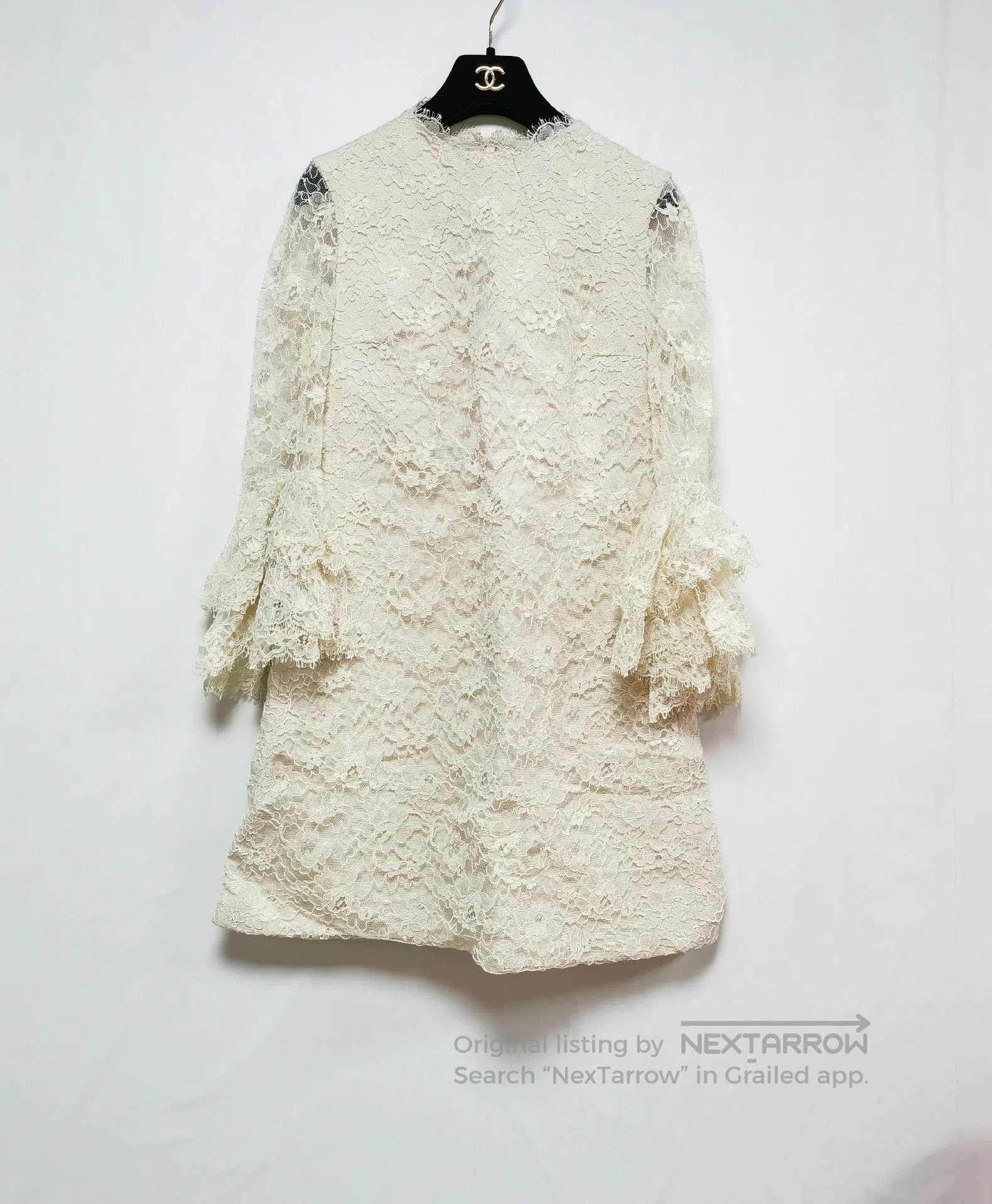 Saint Laurent Paris Saint Laurent Beige Lace Bell-Sleeve Dress. Size S / US 4 / IT 40 - 1 Thumbnail