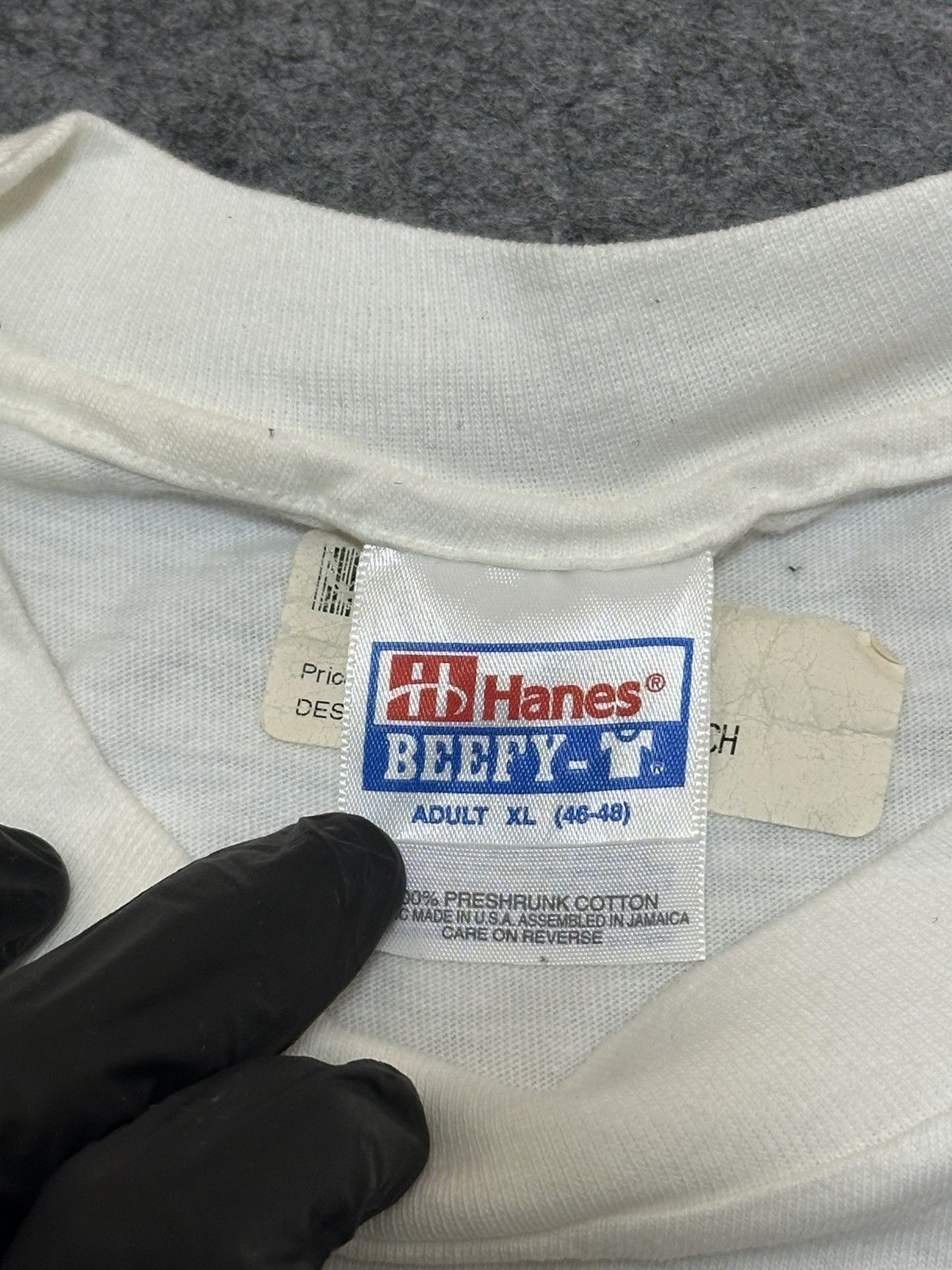 Hanes Vintage "Radio Show" logo. Size US XL / EU 56 / 4 - 7 Thumbnail