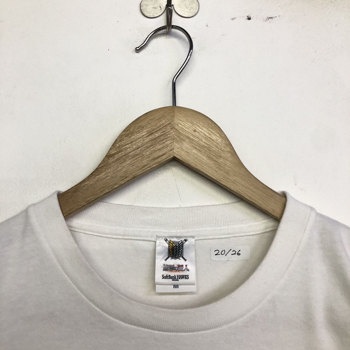 Anime Attack On Titan X SoftBank Hawks Fukuoka Baseball Tshirt Size US M / EU 48-50 / 2 - 5 Thumbnail