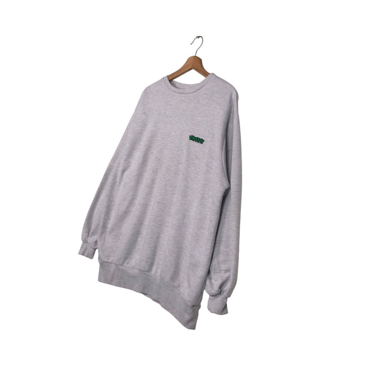 Japanese Brand 📌Vintage Sweatshirt Tweety Looney Tunes Cartoon Big Logo Size US L / EU 52-54 / 3 - 4 Thumbnail
