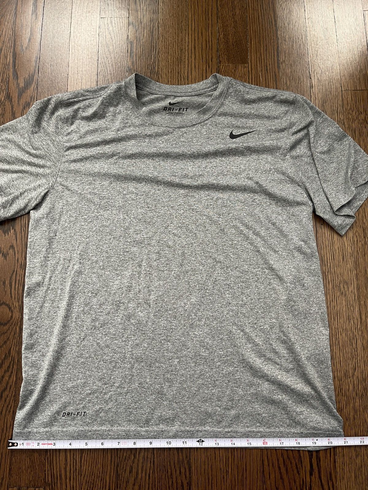 Nike Nike Grey Dri-Fit Shirt Size Medium Size US M / EU 48-50 / 2 - 4 Thumbnail