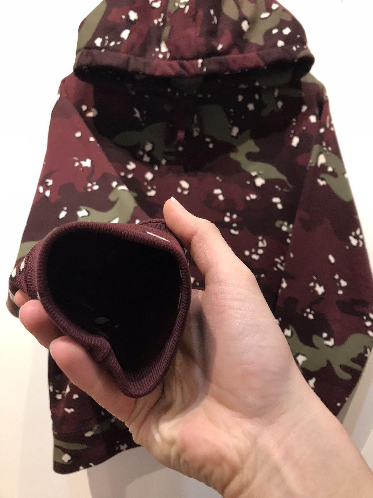 Maison Kitsune Maison kitsune red fox camo japan Paris streetwear designer Size US M / EU 48-50 / 2 - 9 Thumbnail