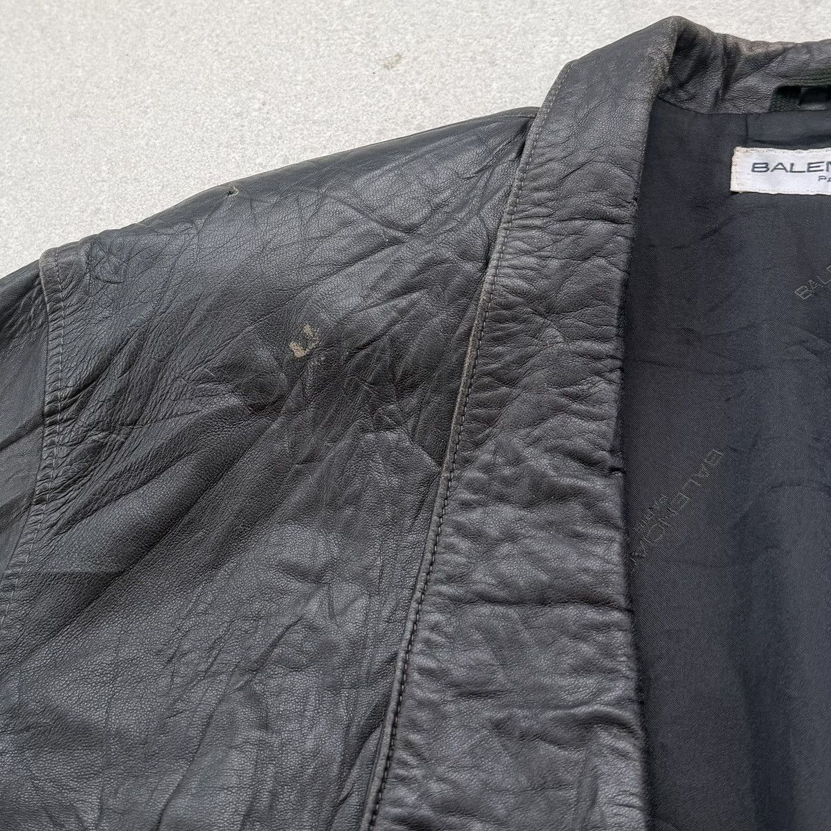 Balenciaga Balenciaga Leather Distressed Coat Black Oversized Jacket Size US L / EU 52-54 / 3 - 4 Thumbnail