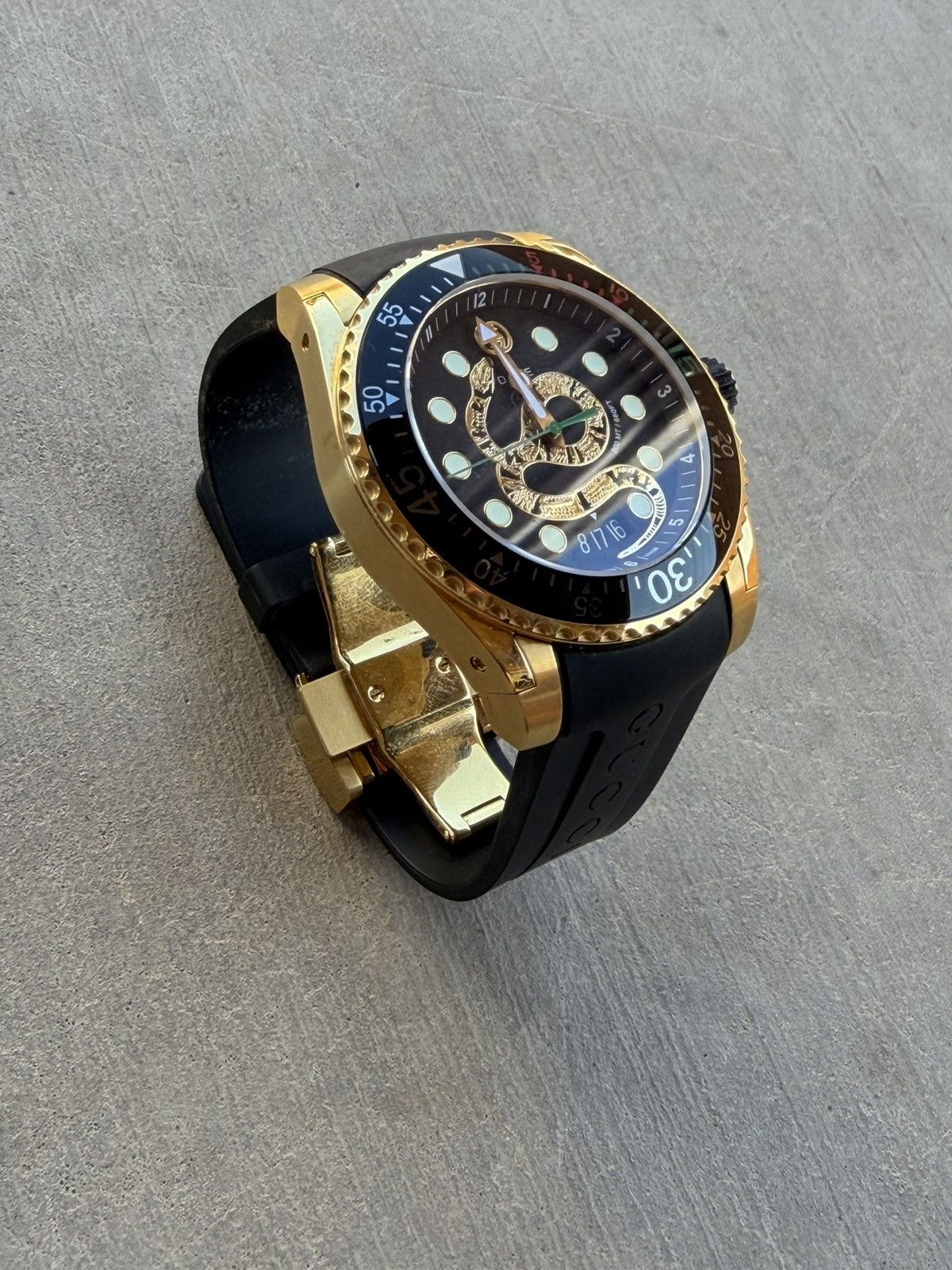 Gucci Gucci Dive Watch 559817 – Gold / Black (Rubber Strap) Size ONE SIZE - 3 Thumbnail