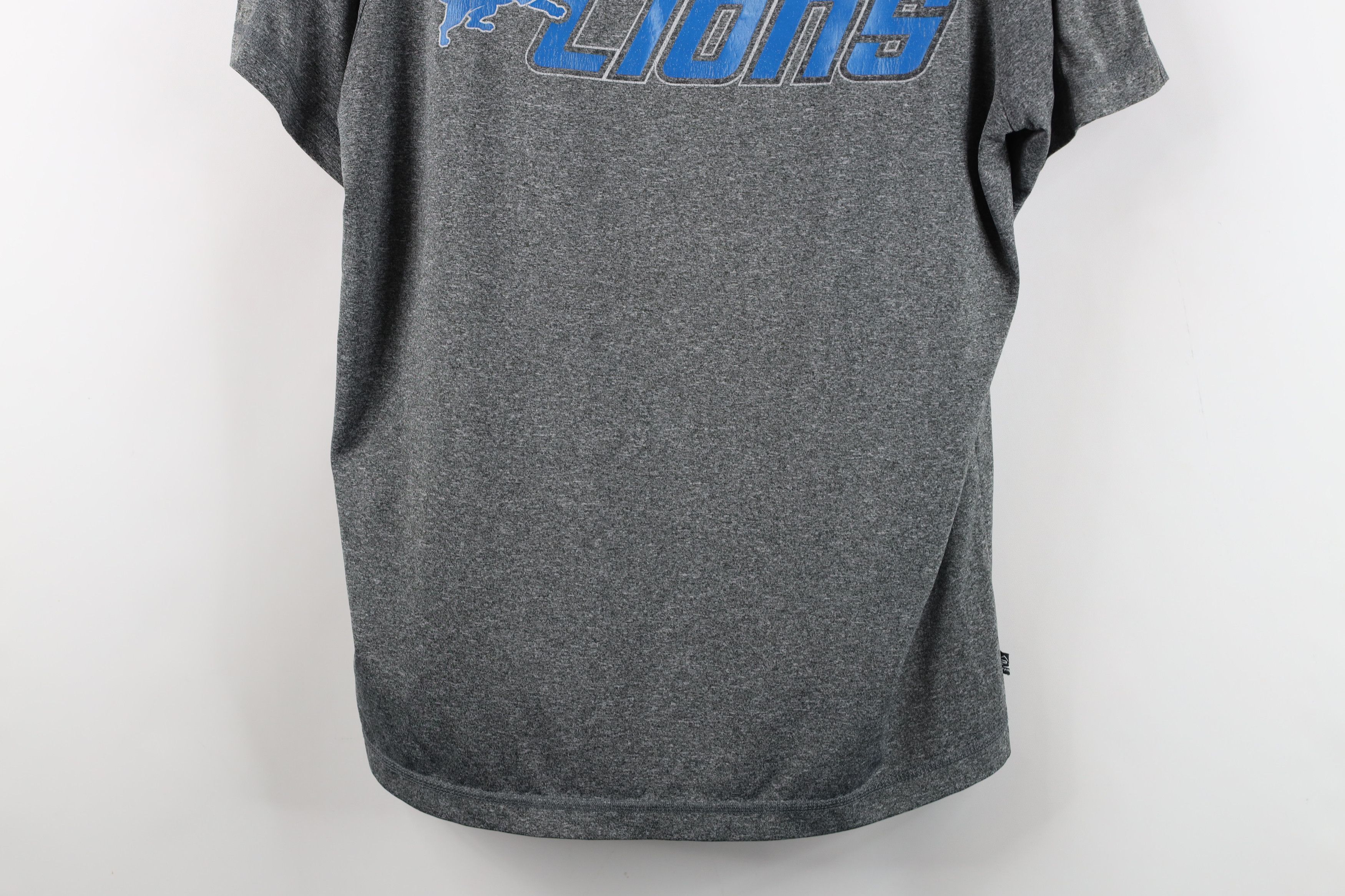 Vintage Vintage Y2K NFL Detroit Lions Football Short Sleeve T-Shirt Size US L / EU 52-54 / 3 - 3 Thumbnail