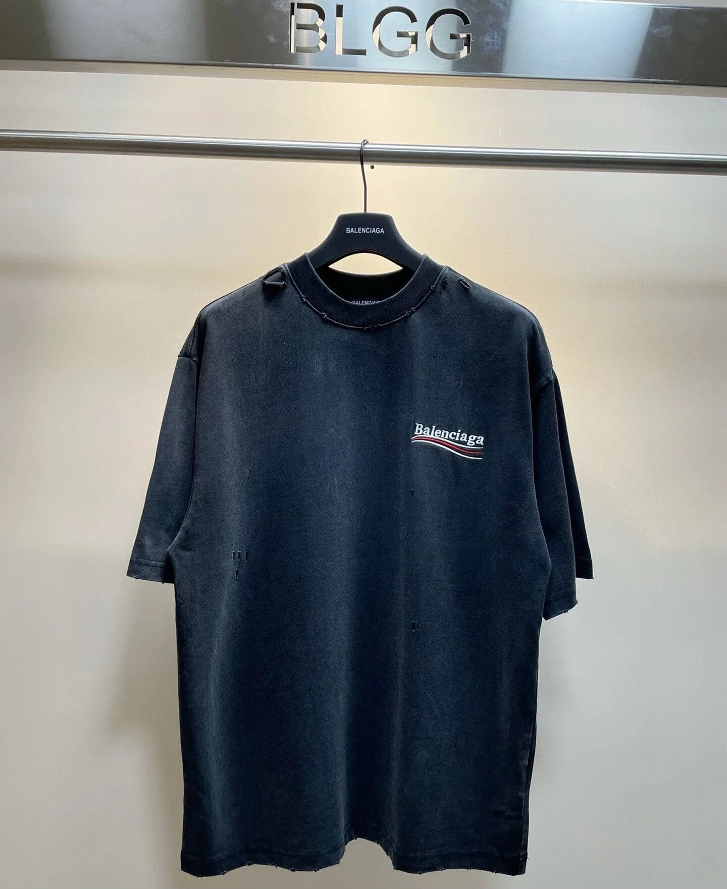 Balenciaga Balenciaga Inside-Out Wave Coke T-shirt Size US XL / EU 56 / 4 - 1 Thumbnail