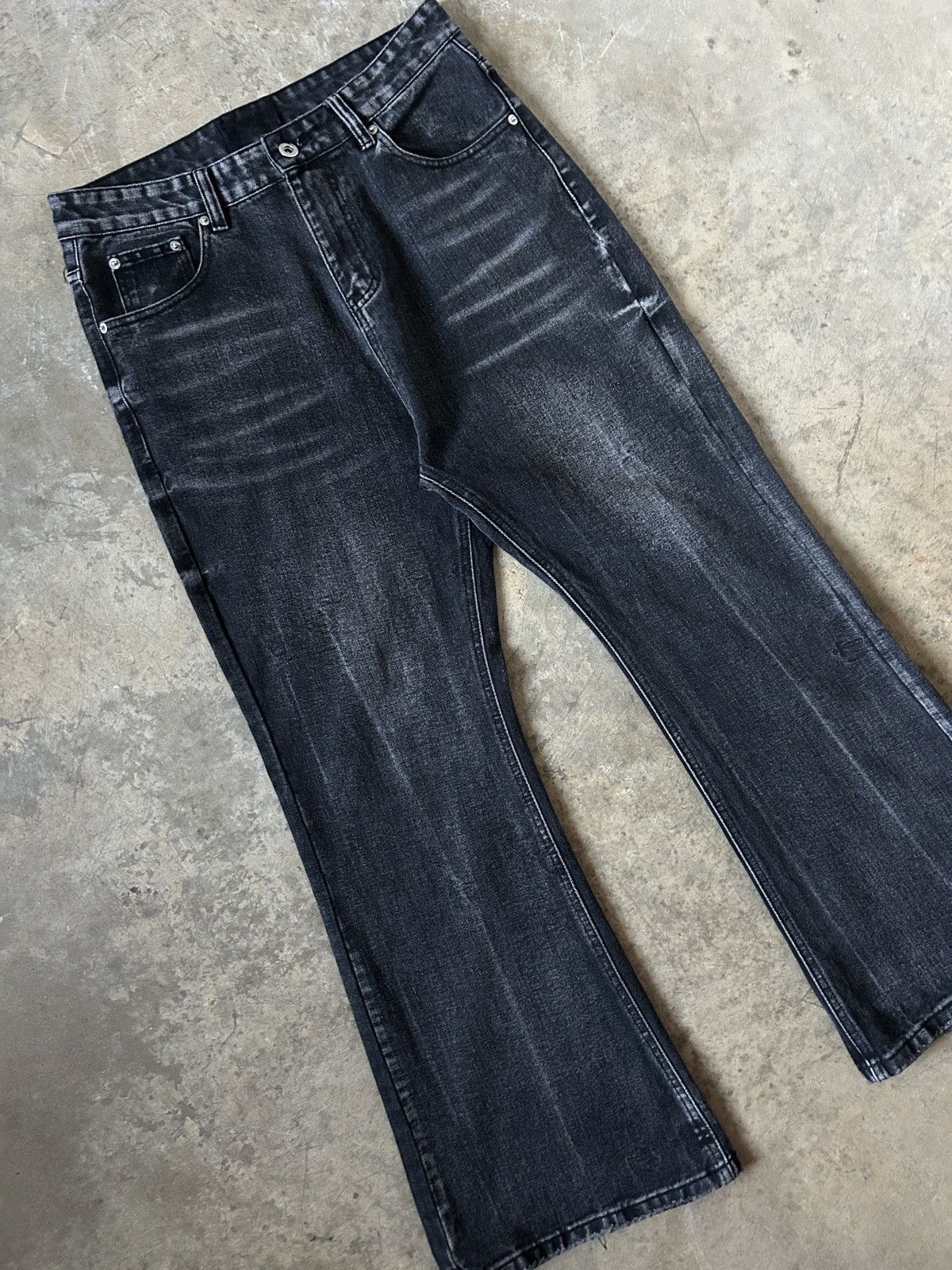 Japanese Brand Vintage Japanese Washed Black Flare Denim Lost Tape Style Size US 30 / EU 46 - 2 Thumbnail