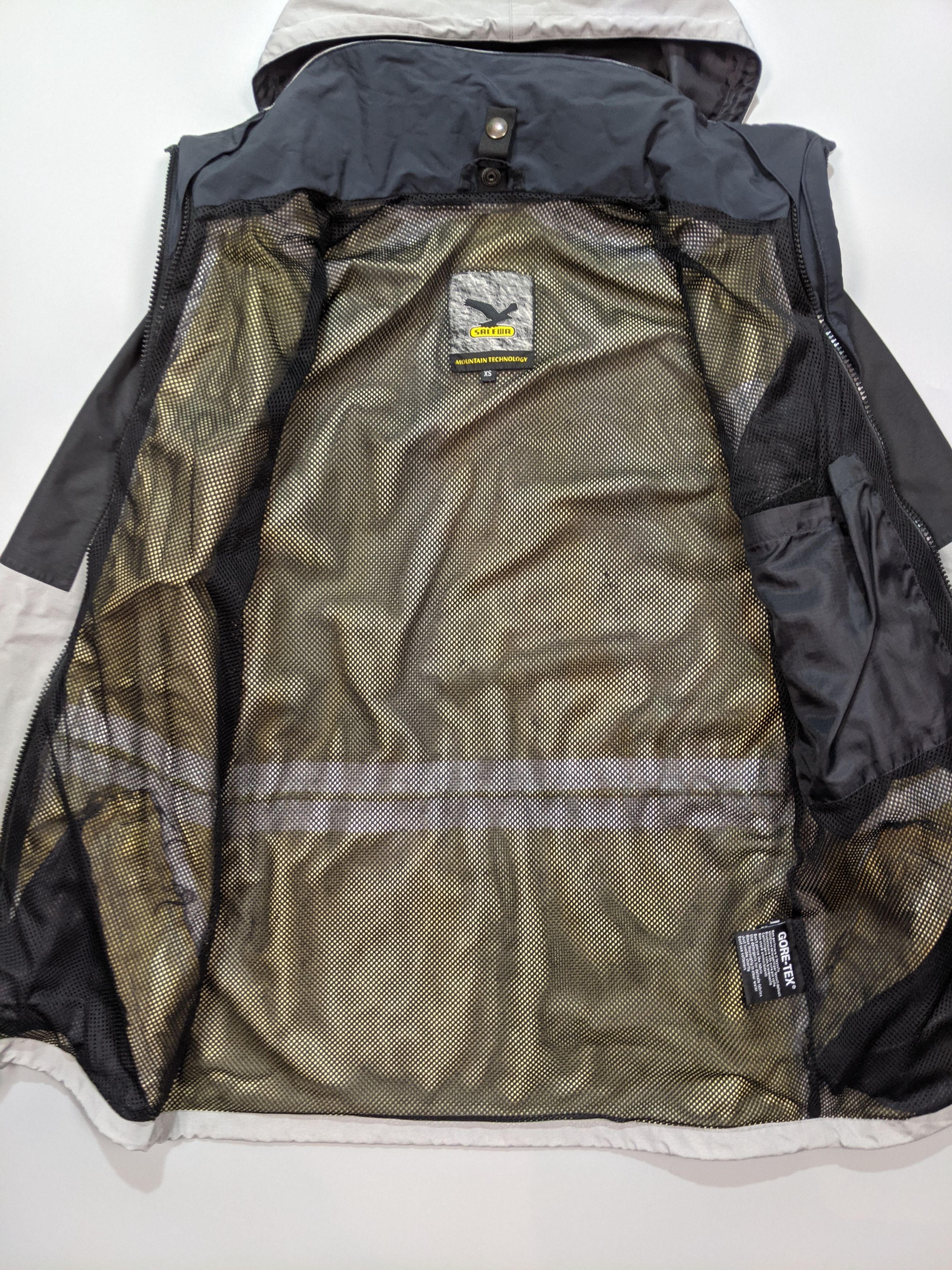Goretex × SALEWA SALEWA Lightweight Gore-Tex Jacket Size XS Waterproof Size US XS / EU 42 / 0 - 7 Thumbnail