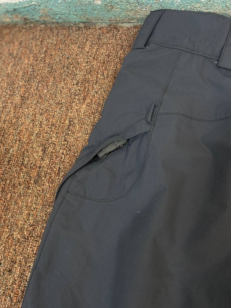 Burton burton ski pants very nice design Size US 31 - 6 Thumbnail