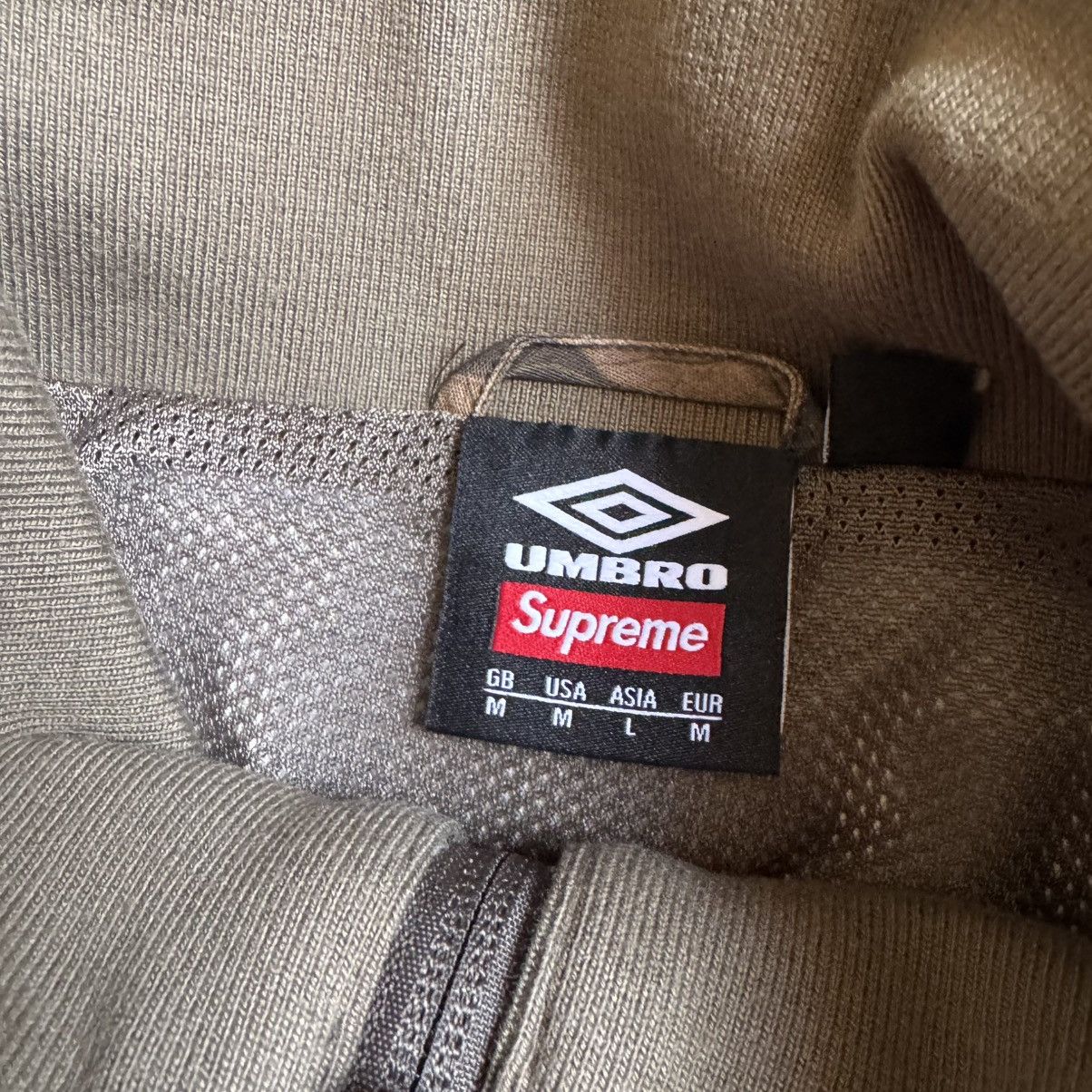 Supreme × Umbro Supreme Umbro Cotton Ripstop Track Jacket Realtree Size US M / EU 48-50 / 2 - 8 Thumbnail