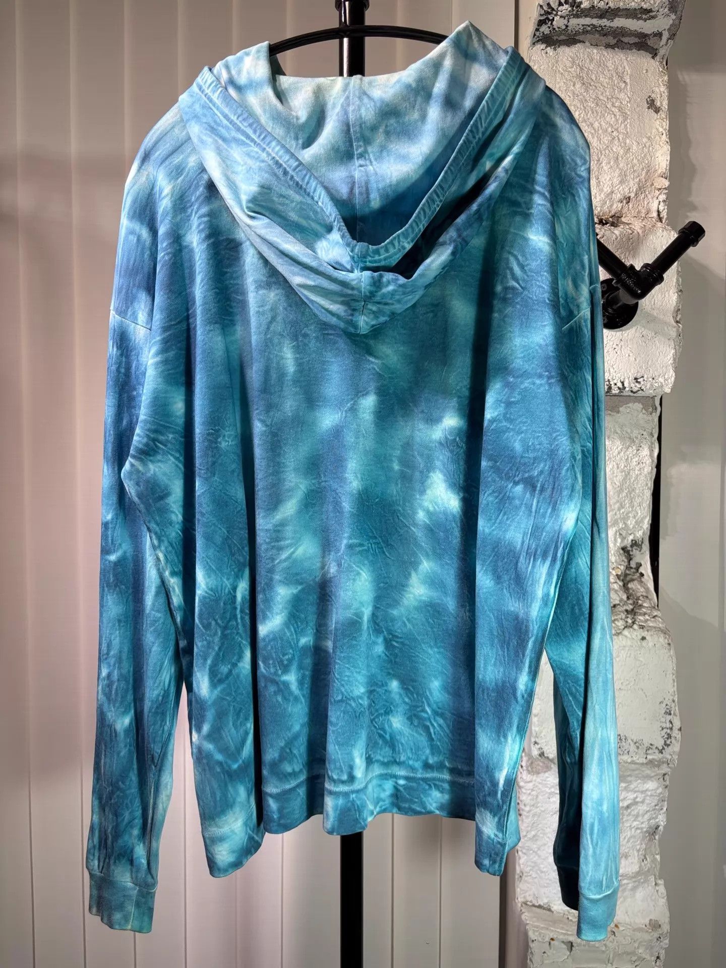 1017 ALYX 9SM 1017 ALYX 9SM Tokyo Pop-Up Japan Tie-Dye Hooded LS T-Shirt Size US S / EU 44-46 / 1 - 2 Thumbnail