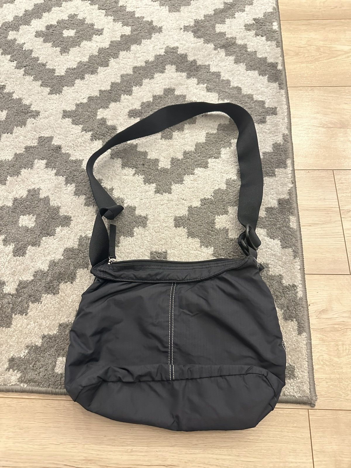 Nike NIKE VINTAGE BASIC CASUAL BAG 00s 90s Size ONE SIZE - 2 Thumbnail