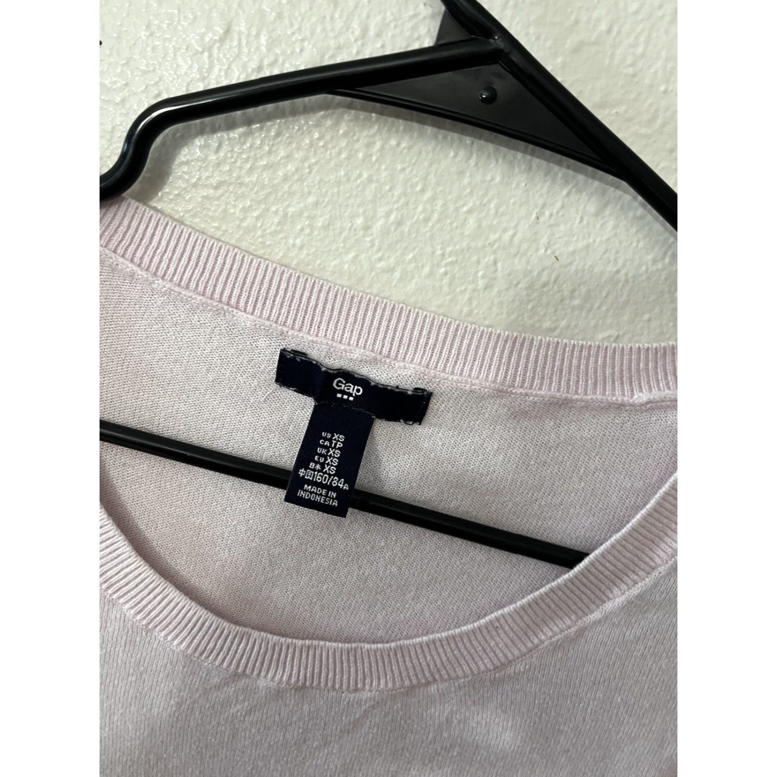 Gap GAP XS Crew Neck Sweater Women Light Pink Size XS Knit Pullover Casual Classic Logo/Bohemian Hipster All Seasons Lightweight Size XS / US 0-2 / IT 36-38 - 3 Thumbnail
