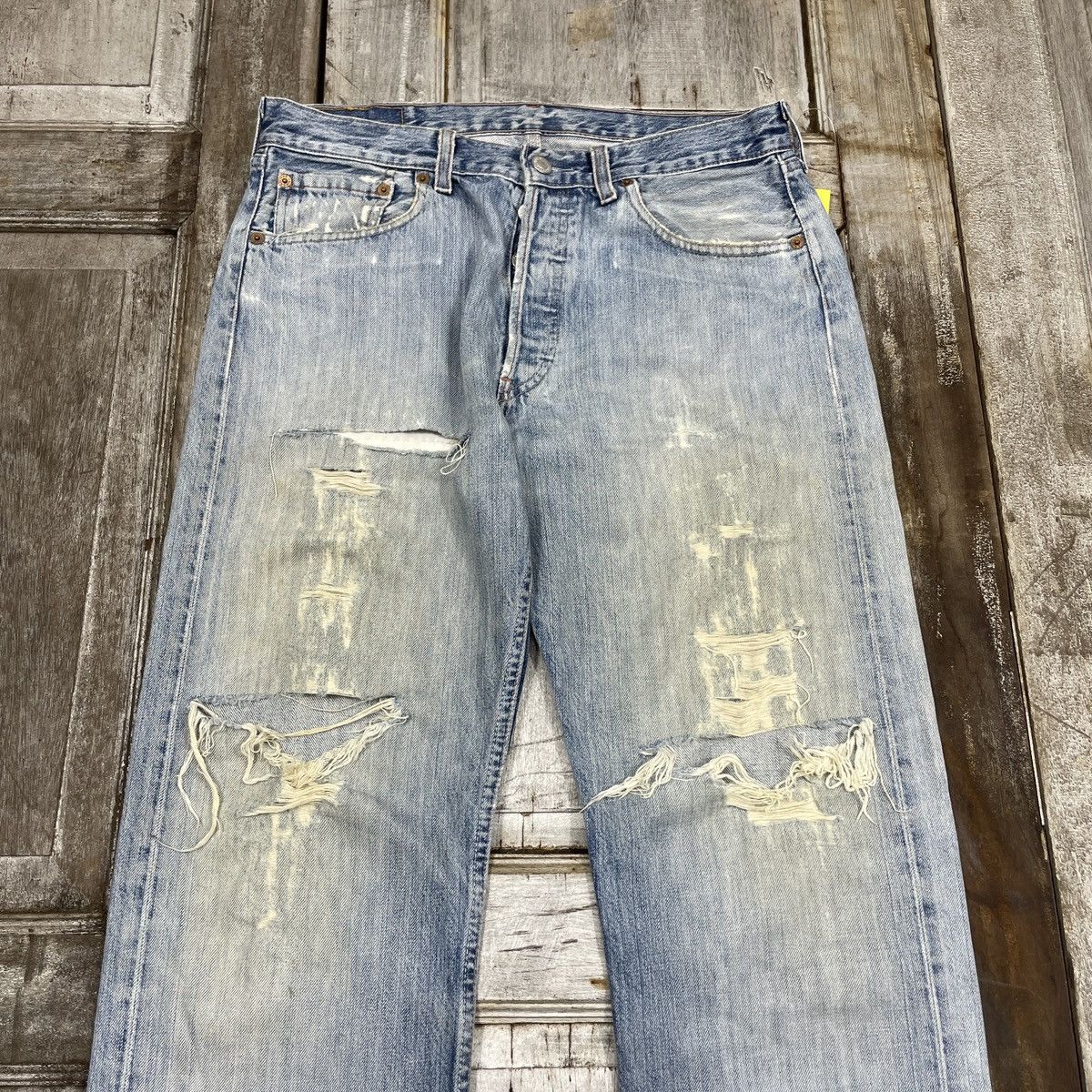 Levi's × Vintage Vintage Levis 501 Distressed Light Wash wc 377 Size US 31 - 4 Thumbnail