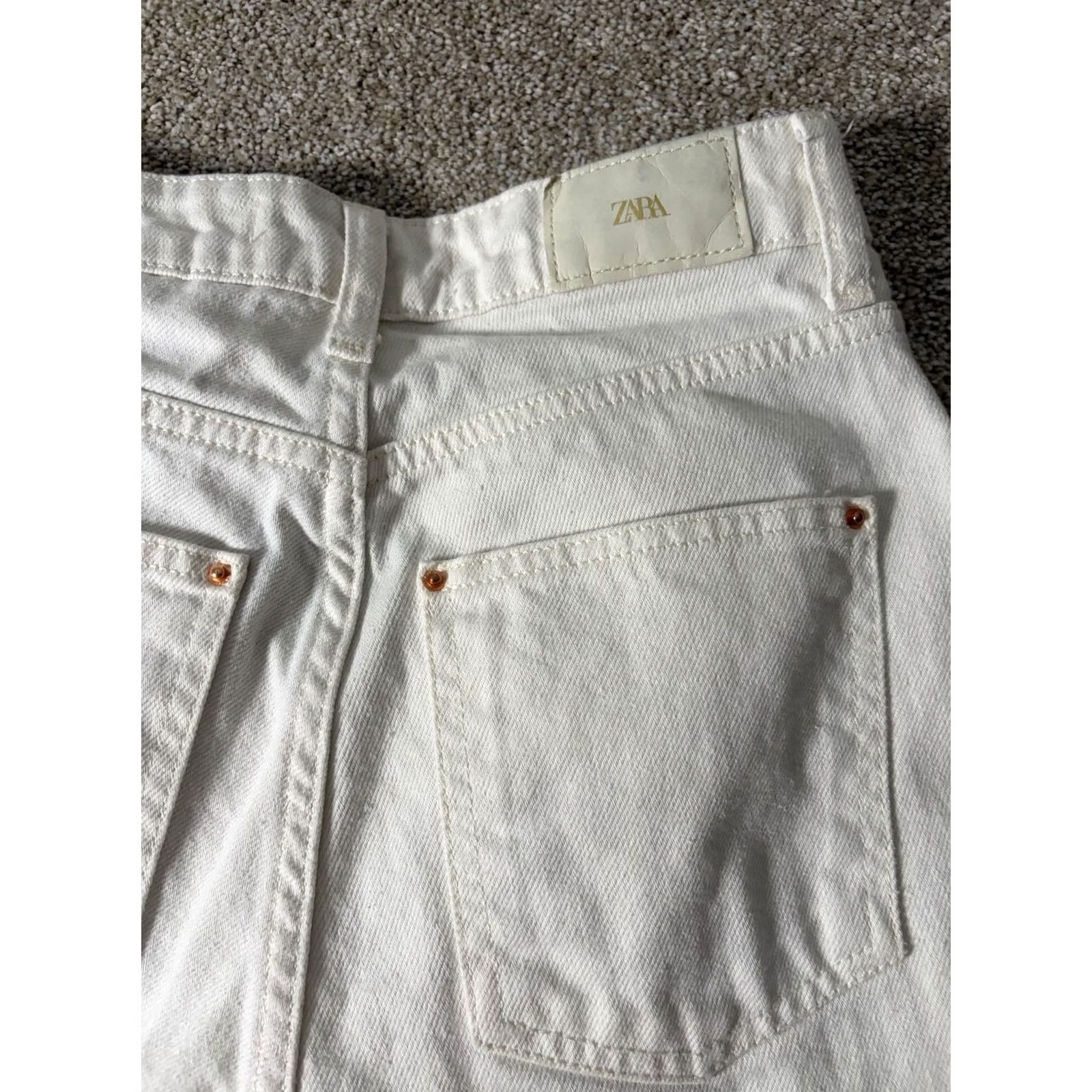 Zara Zara Jeans Womens 2 White Light Wash High Rise Straight Raw Hem 24x27 Denim Size 26" / US 2 / IT 38 - 7 Thumbnail