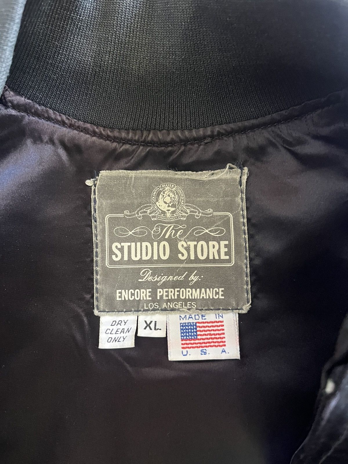 Vintage × Warner Bros Metro Goldwyn Mayer MGM Studios vintage bomber jacket Size US L / EU 52-54 / 3 - 11 Thumbnail