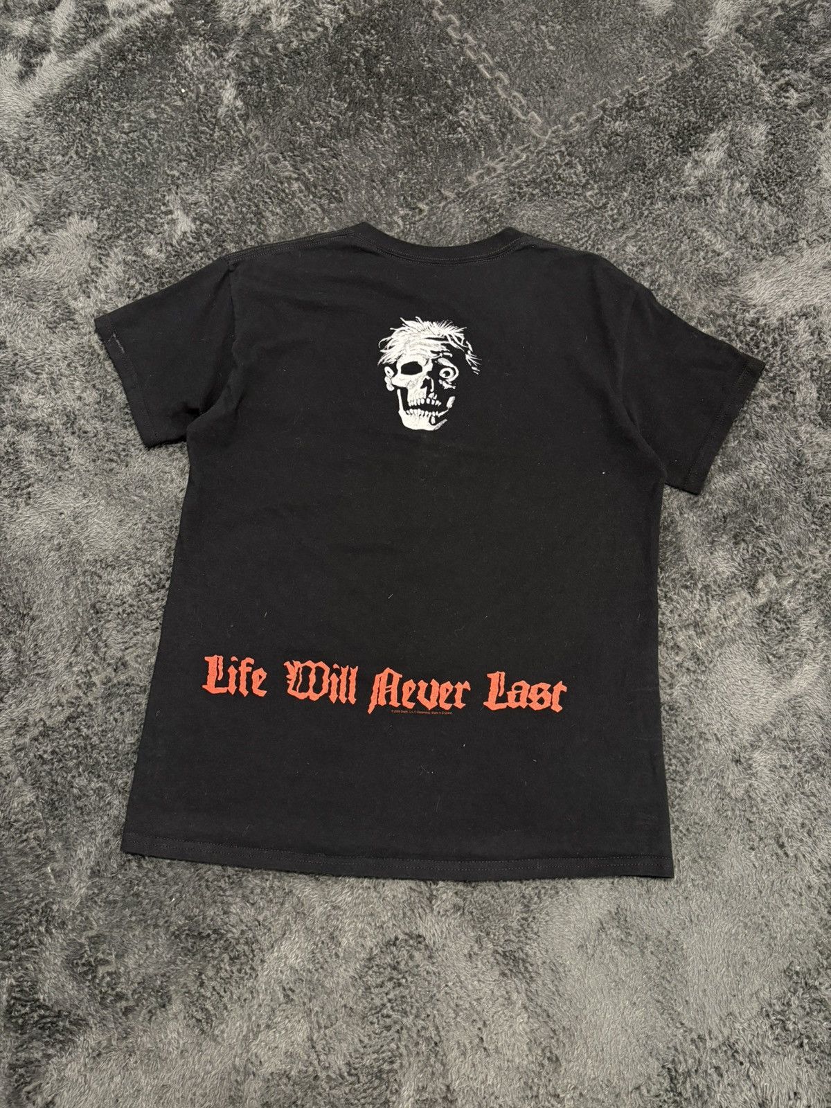 Band Tees Vintage Death 2009 Made in England Life Will Never Last Tee Size US M / EU 48-50 / 2 - 2 Thumbnail