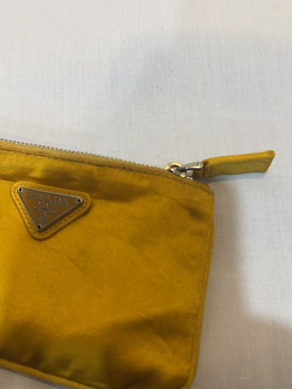 Prada Prada Pouch Clutch TESSUTO Giallo Fluo Nylon Neon Yellow Size ONE SIZE - 2 Thumbnail
