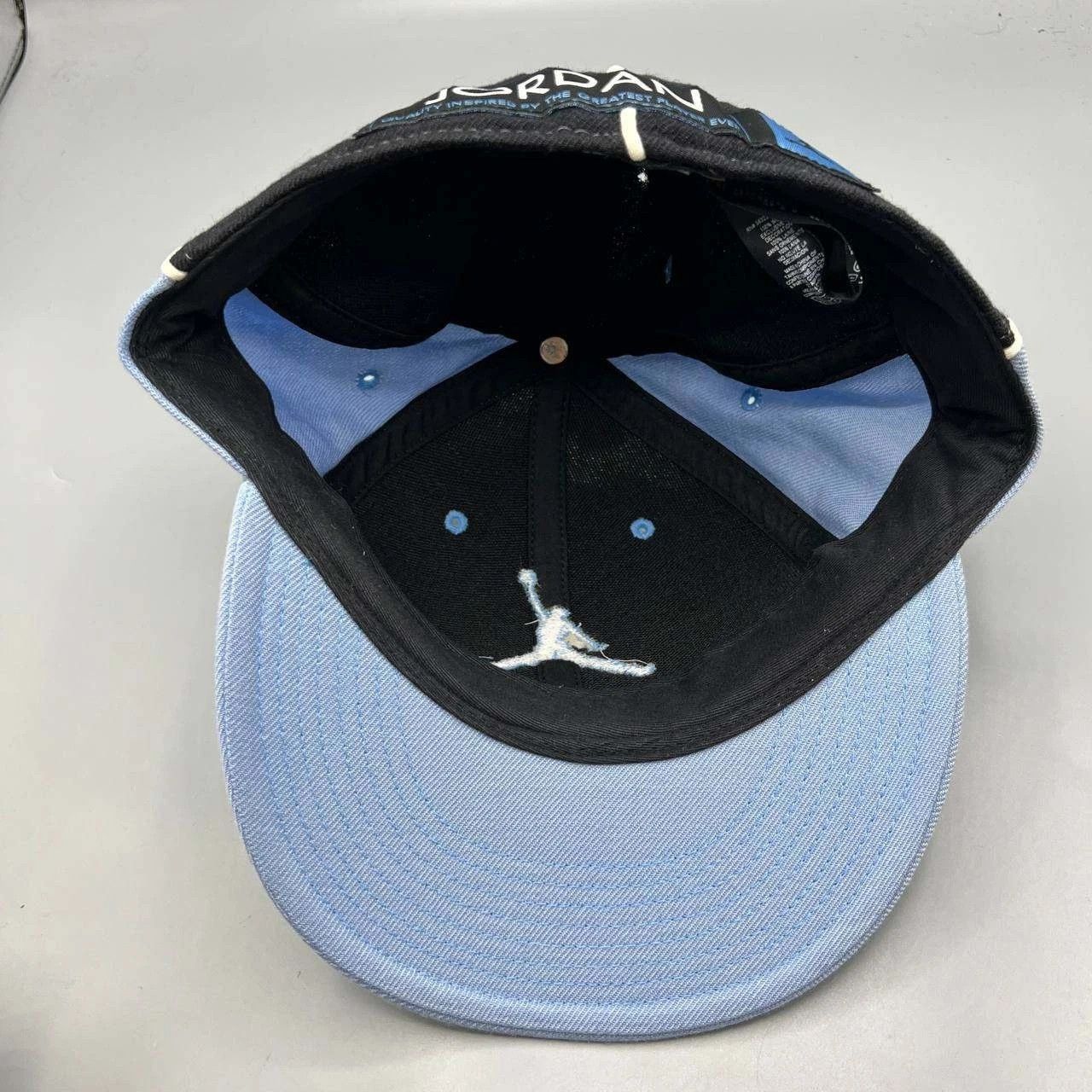 Jordan Brand Air Jordan 23 Hat Men 7 1/4 Embroidered Jumpman Fitted Cap Size ONE SIZE - 5 Thumbnail