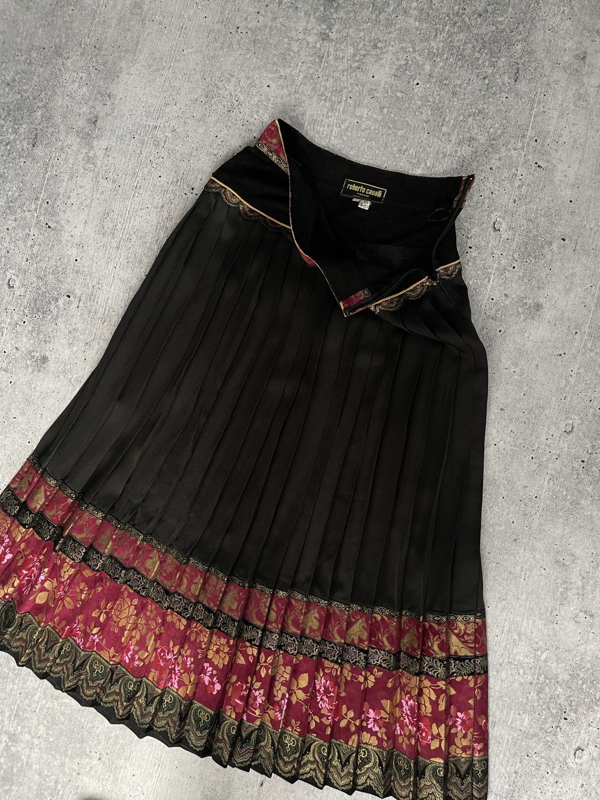 Roberto Cavalli Roberto Cavalli Leather and Silk Skirt Size S Size 25" / US 0 / IT 36 - 17 Thumbnail