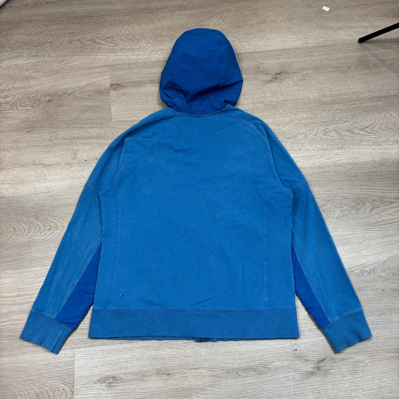 Lululemon Lululemon Blue Full Zip Hoodie Mens XL Activewear Minimalist Size US XL / EU 56 / 4 - 3 Thumbnail