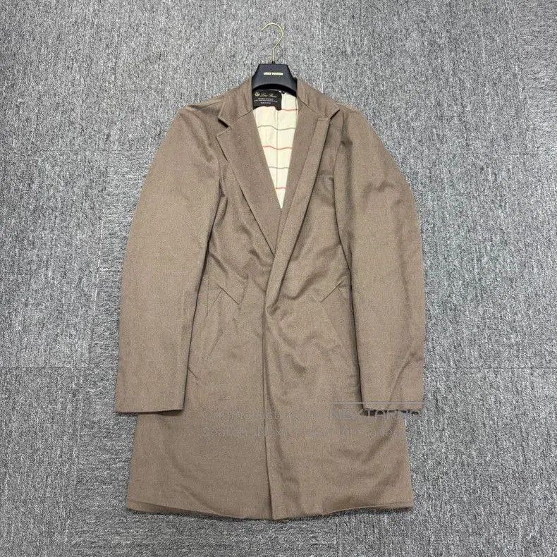 Loro Piana Camel Cashmere Long Sleeve Coat.