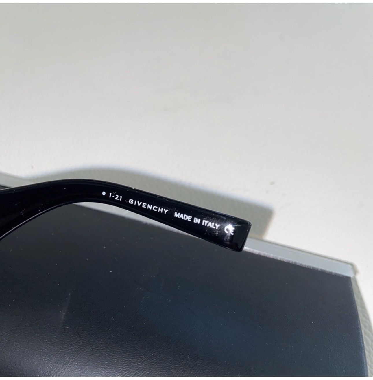 Givenchy Givenchy black GV40011I Sunglasses OS UNI​​​​ Size ONE SIZE - 6 Thumbnail