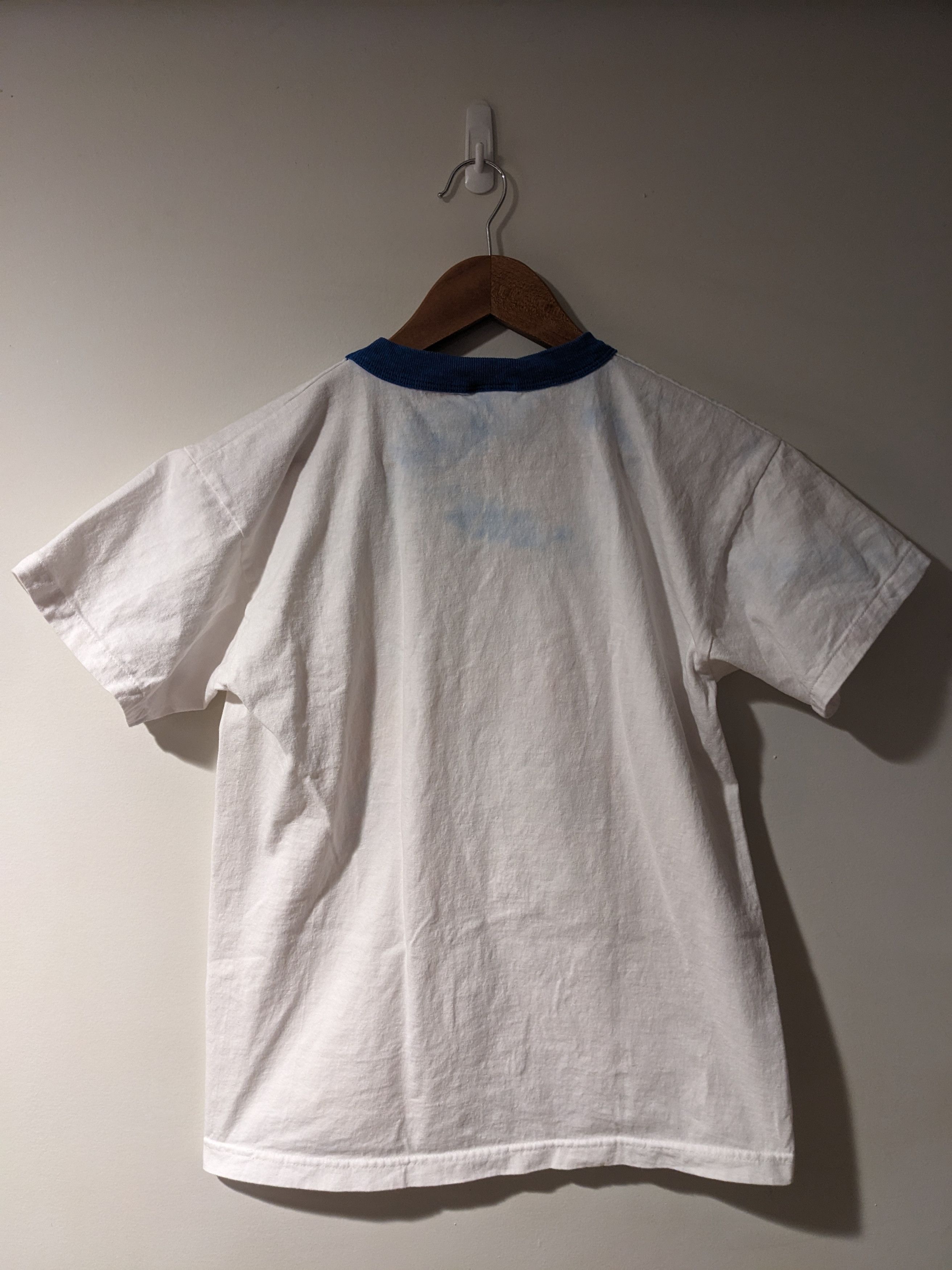 Vintage Vintage 2004 Queen a Night at the Opera Band Music T-Shirt Size US M / EU 48-50 / 2 - 7 Thumbnail